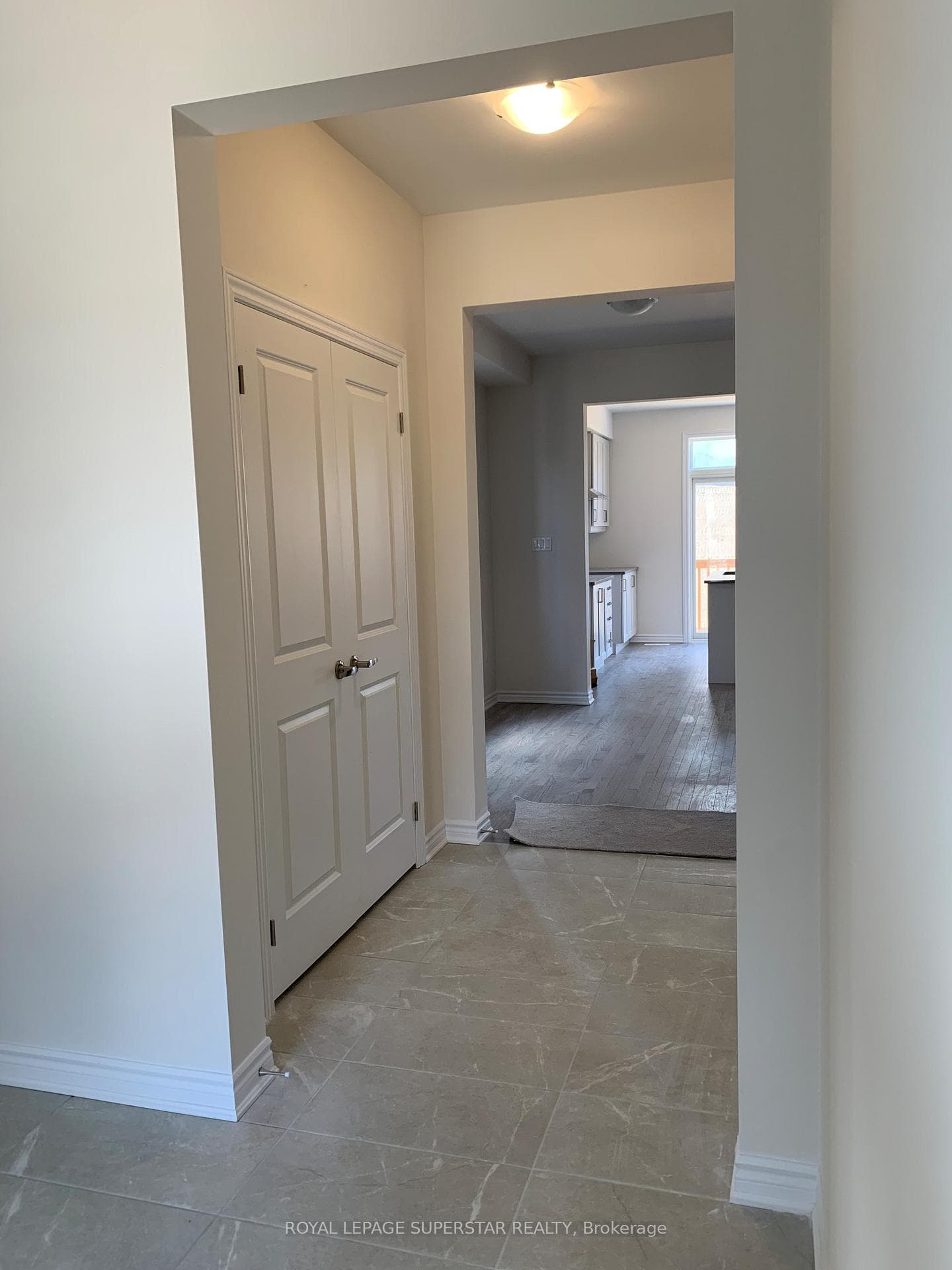 49 Eberhardt Drive photo 4
