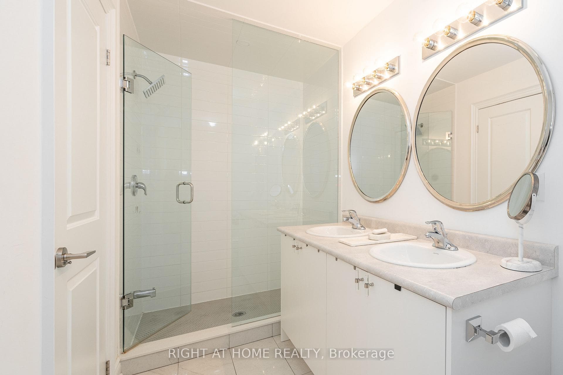 46 Velia Court photo 29