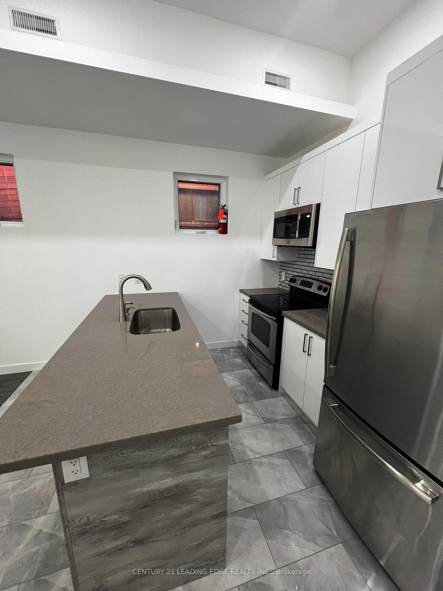 1375 Bathurst Street Unit Unit A photo 3