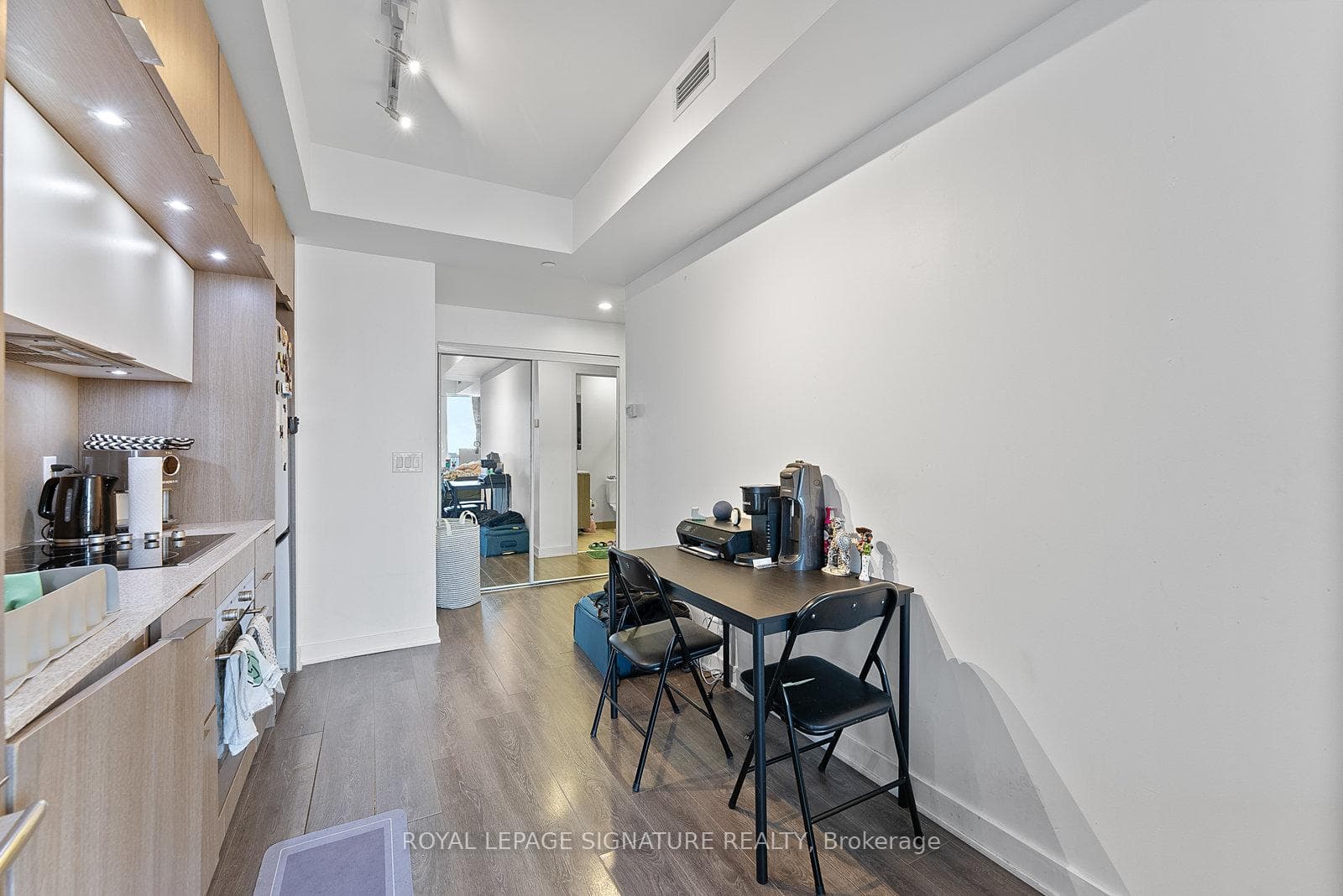 170 Sumach Street Unit 2105 photo 8