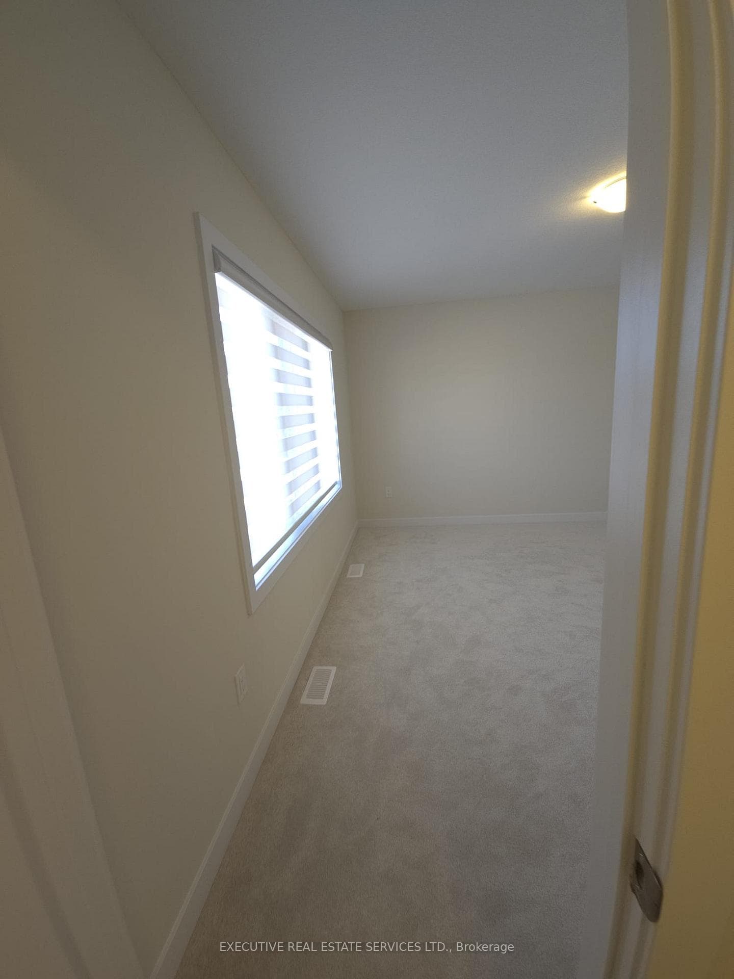 100 Keelson Street photo 9