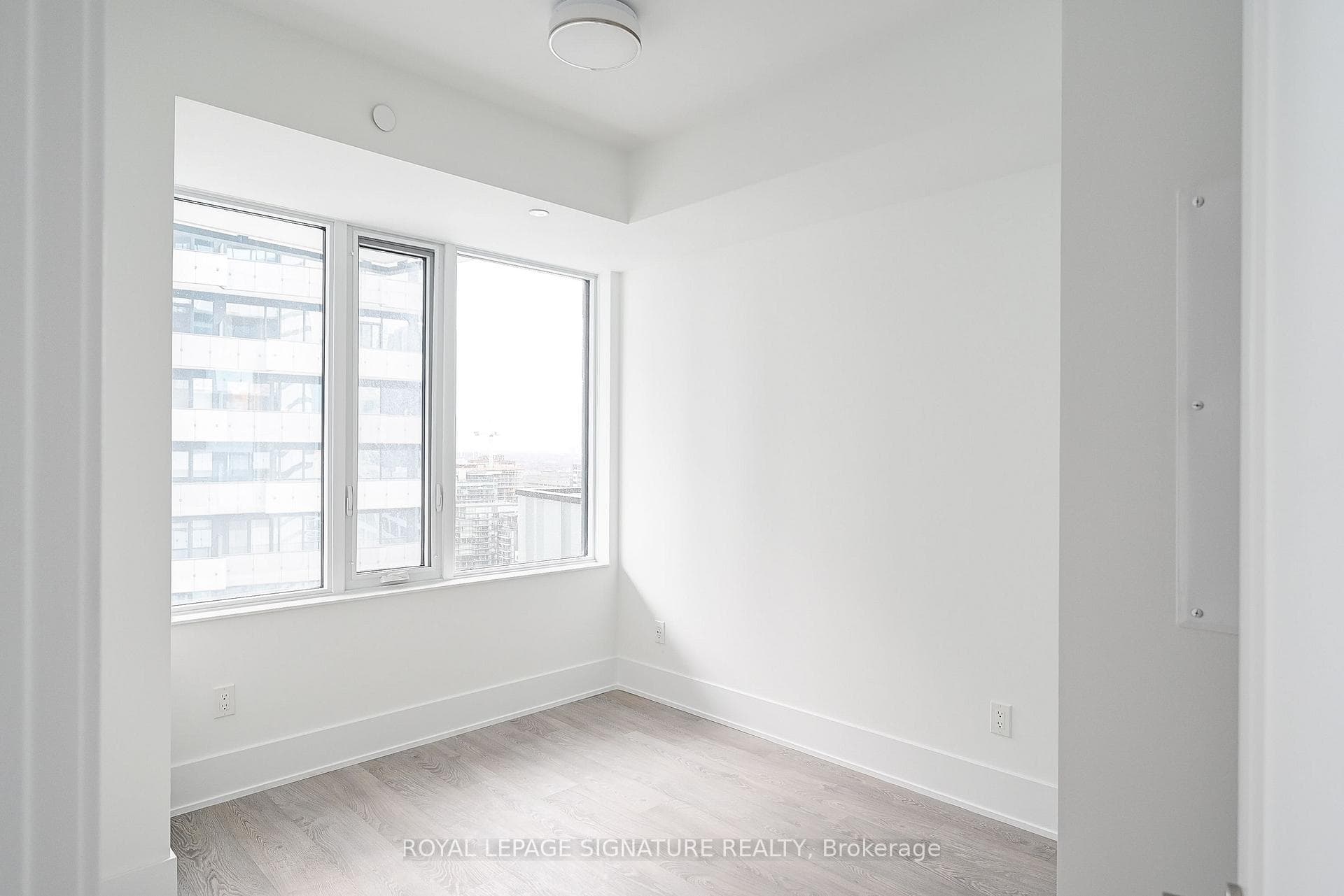470 Front Street Unit 1604 photo 13