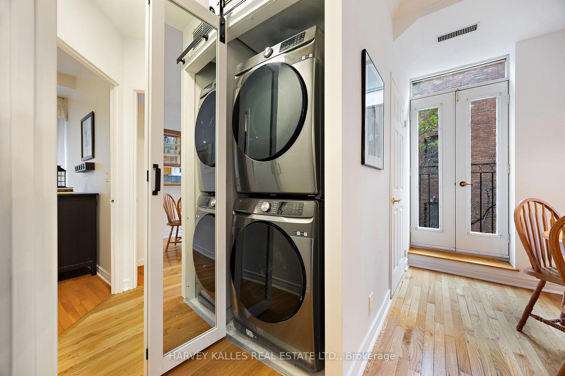 135 Maitland Street Unit 205 photo 15