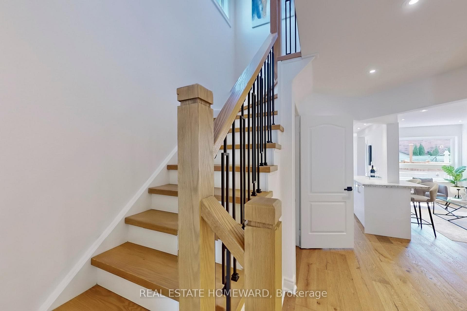 61 Silverdart Crescent photo 18
