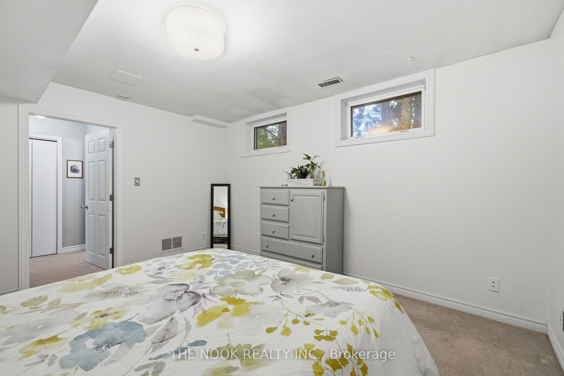 77 Cook Drive photo 38