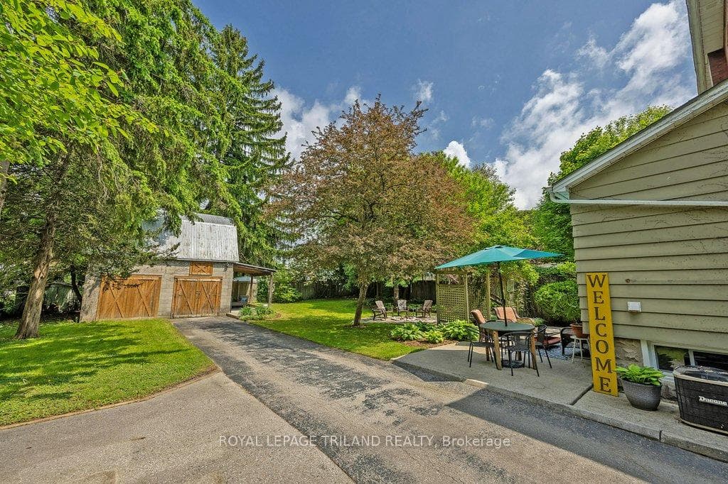 12 Cedar Street photo 34