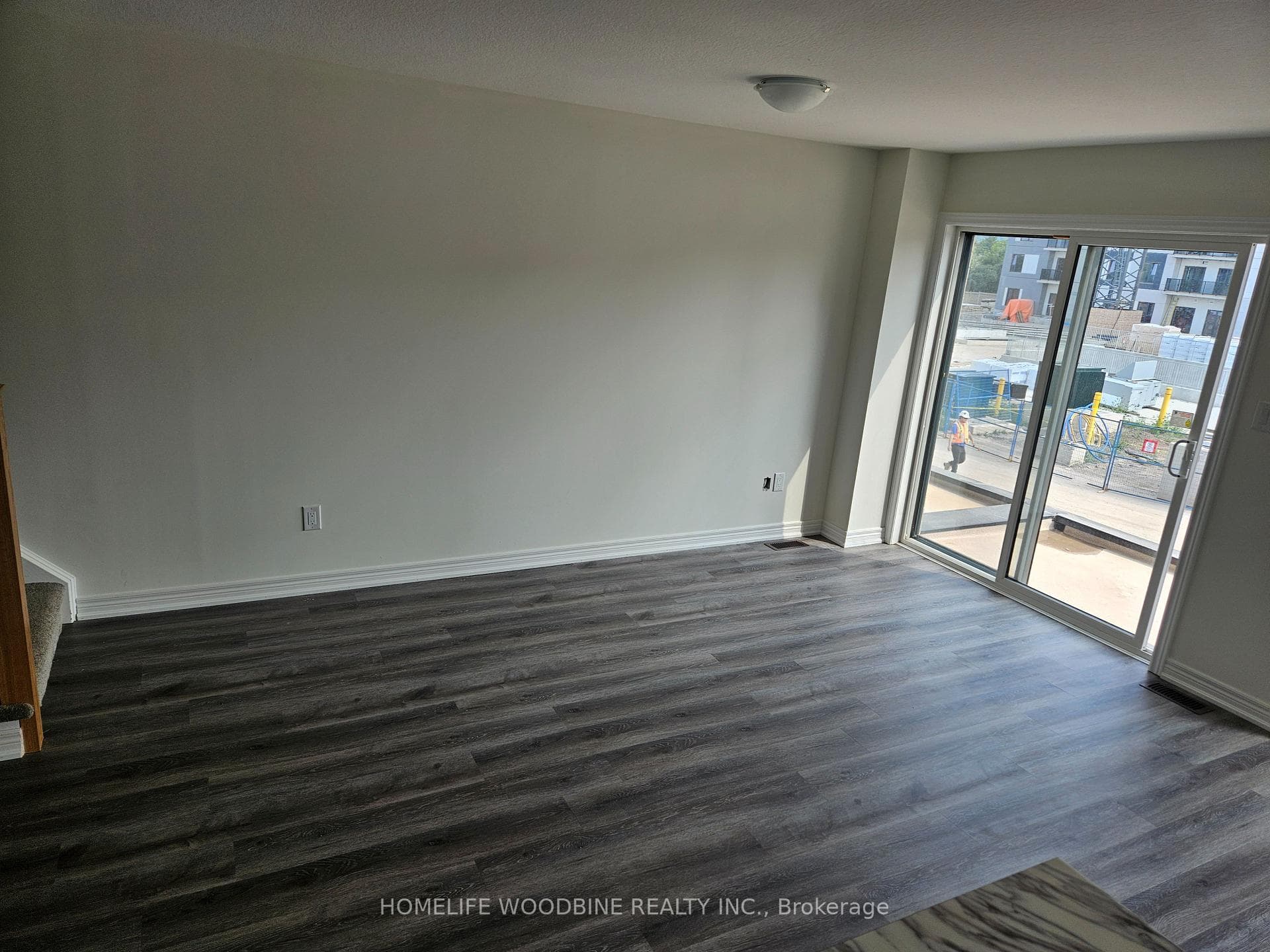 31 Roxanne Drive photo 7