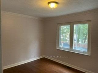 94 Woodfern Drive Unit Upper photo 2