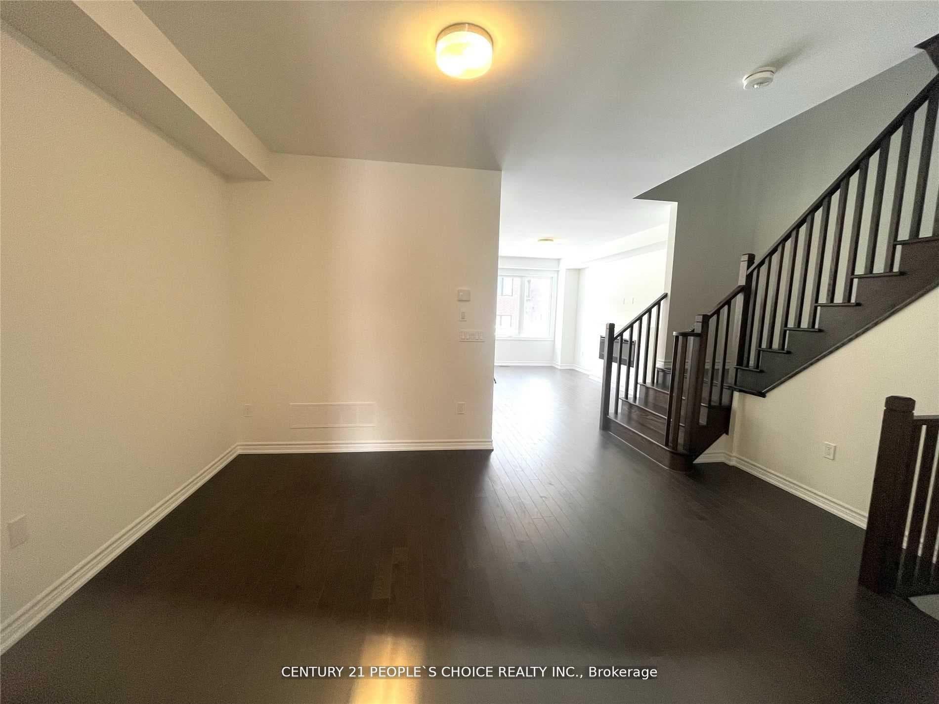 1471 Blackmore Street photo 7