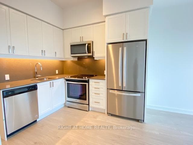 8 Nahani Way Unit Lph 19 photo 5
