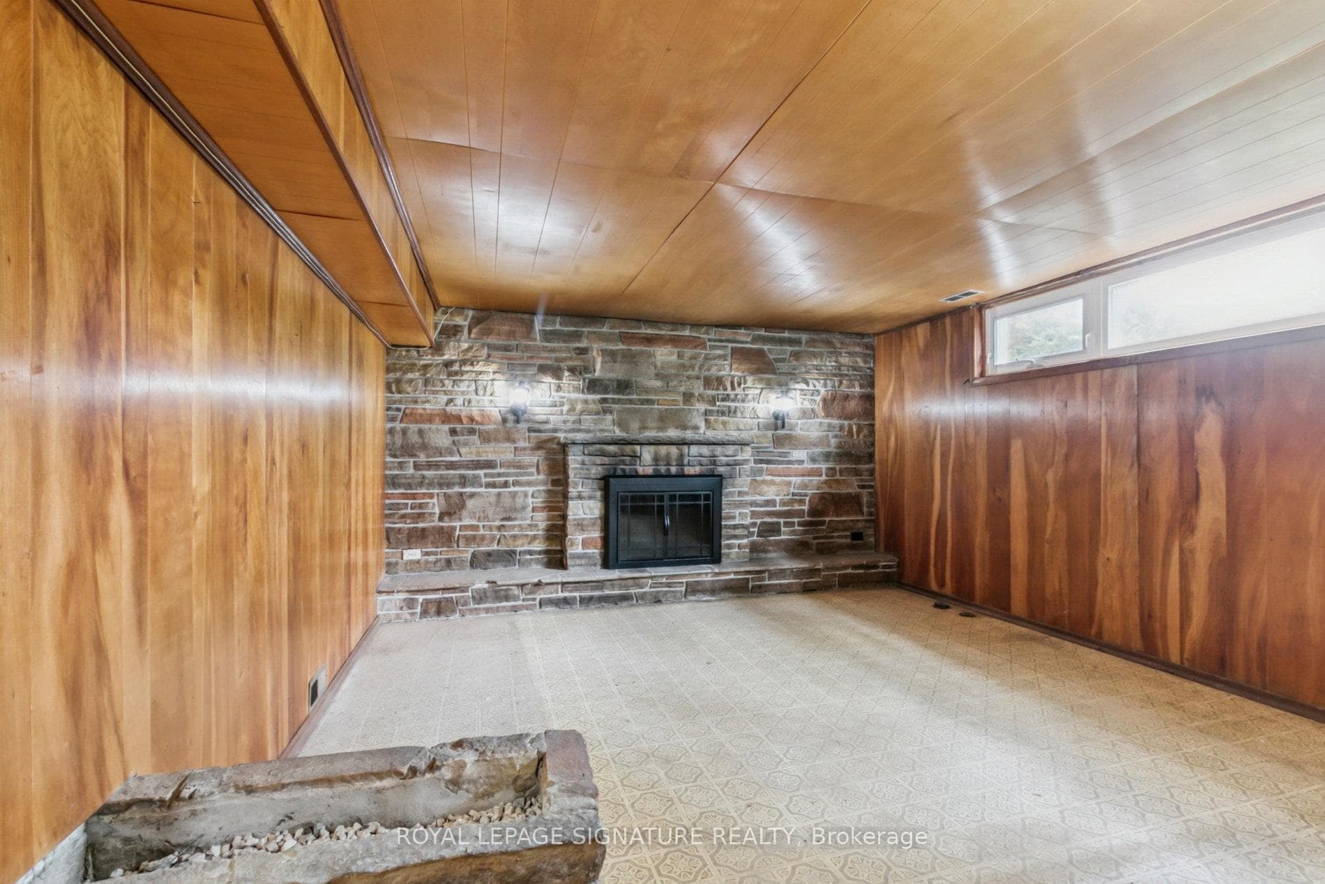 54 Neapolitan Drive photo 38