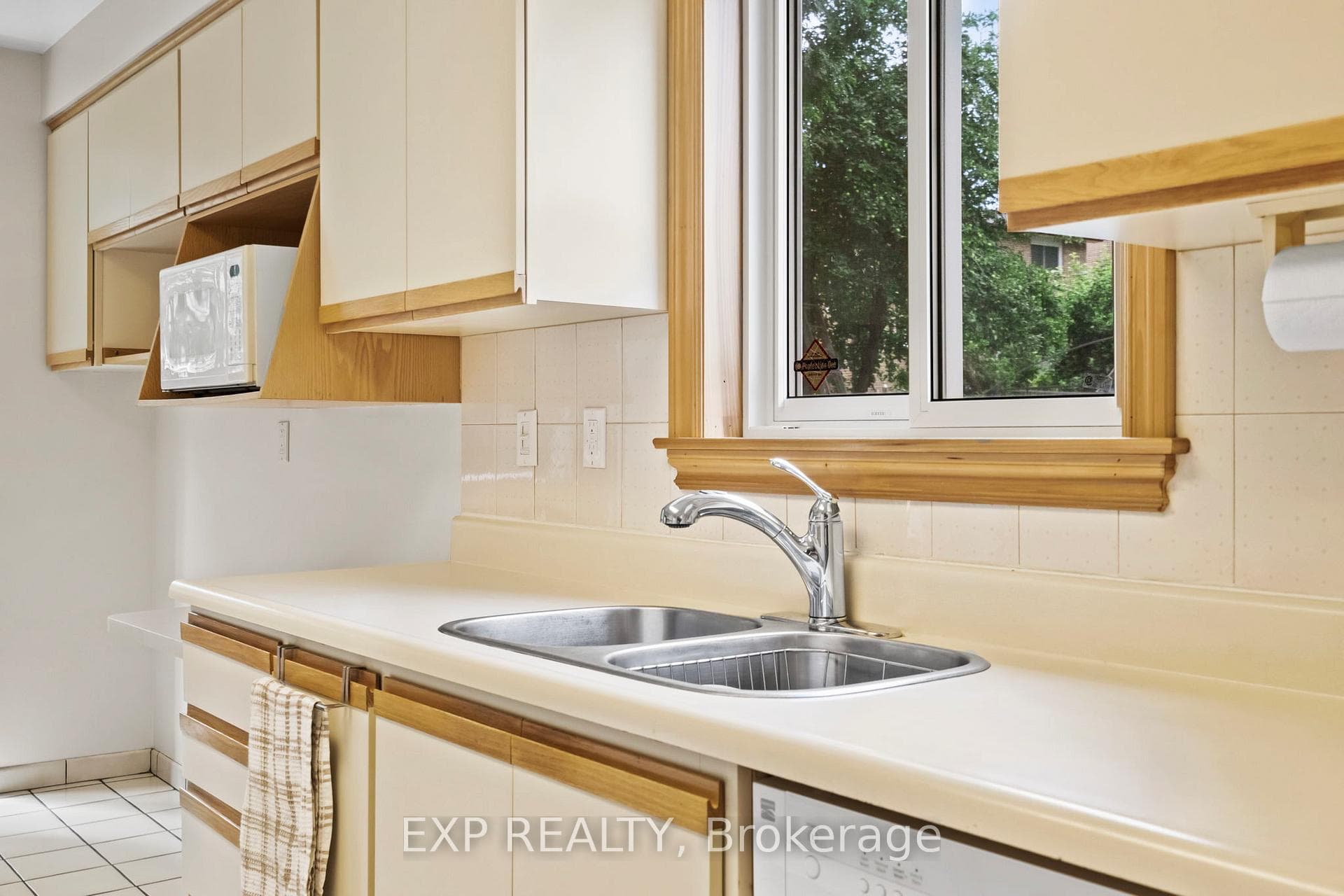 25 Lilac Avenue photo 38