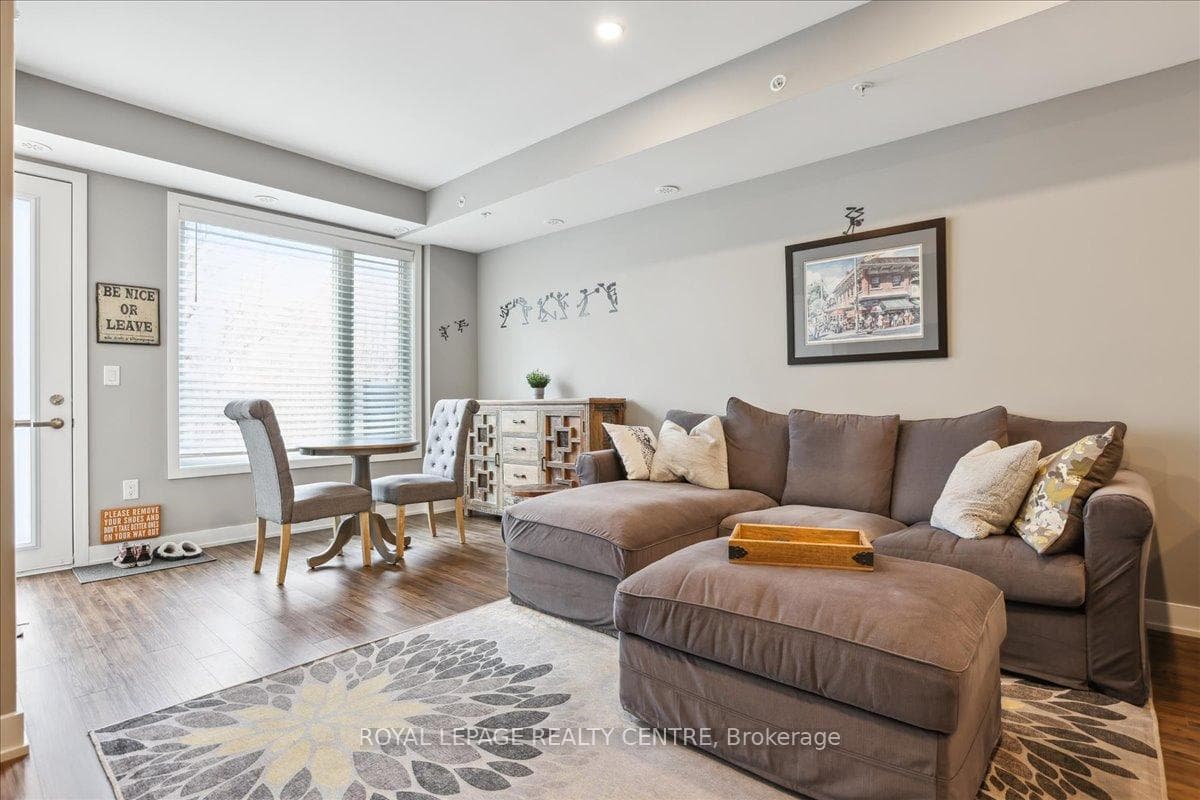 3473 Widdicombe Way Unit 20 photo 7