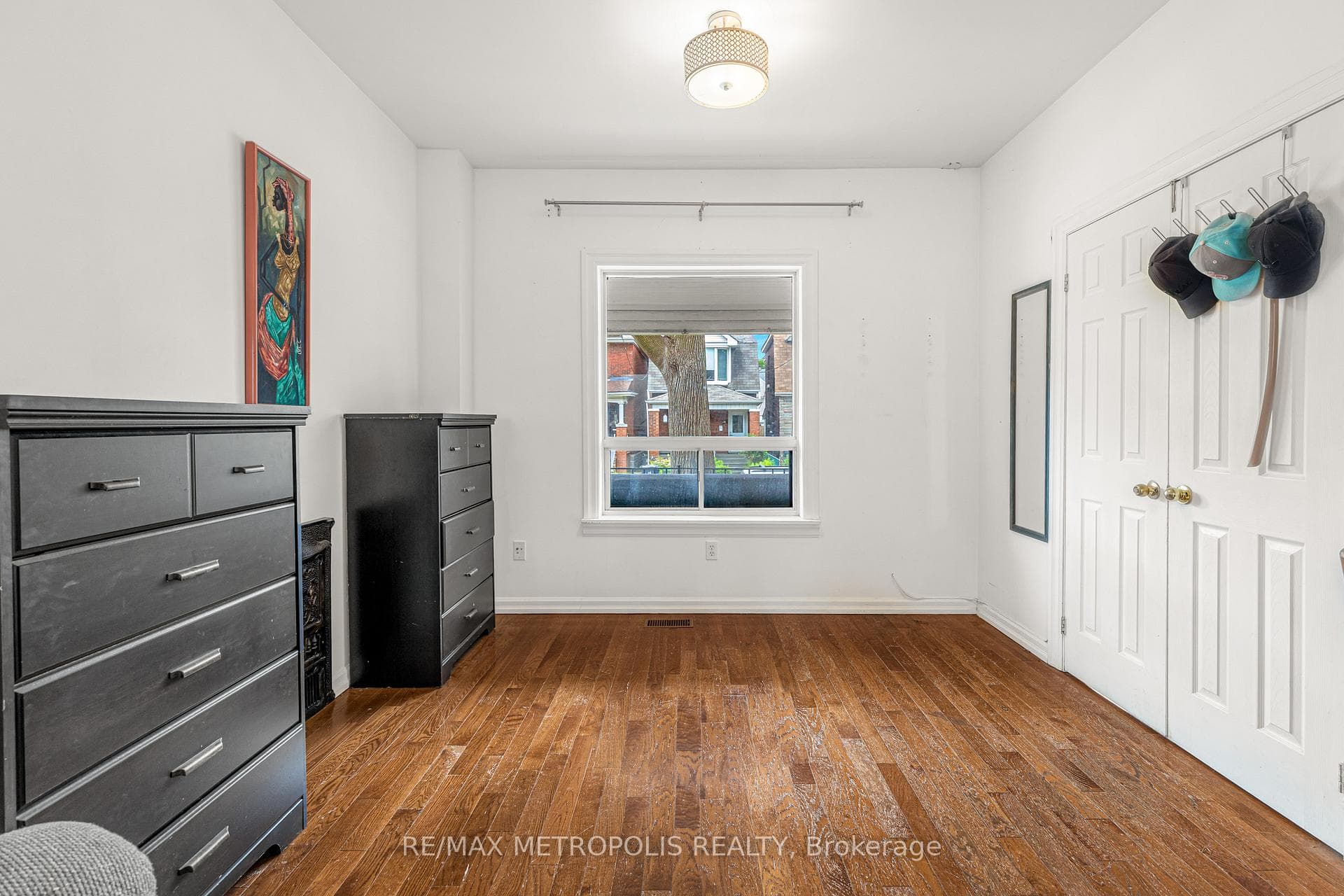 489 St Clarens Avenue Unit Main photo 7