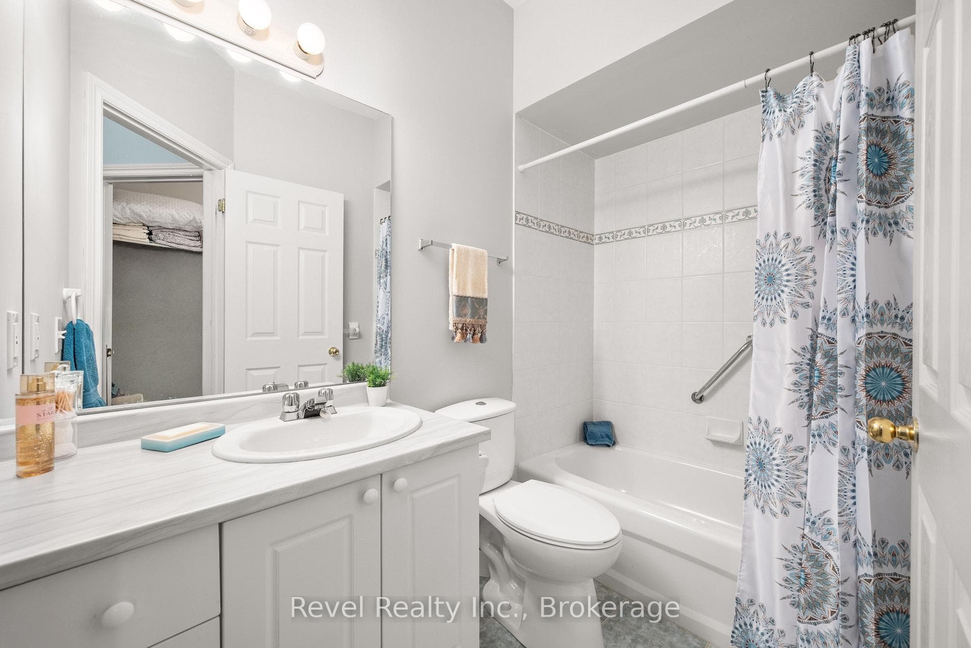 Primary 4 pc Ensuite