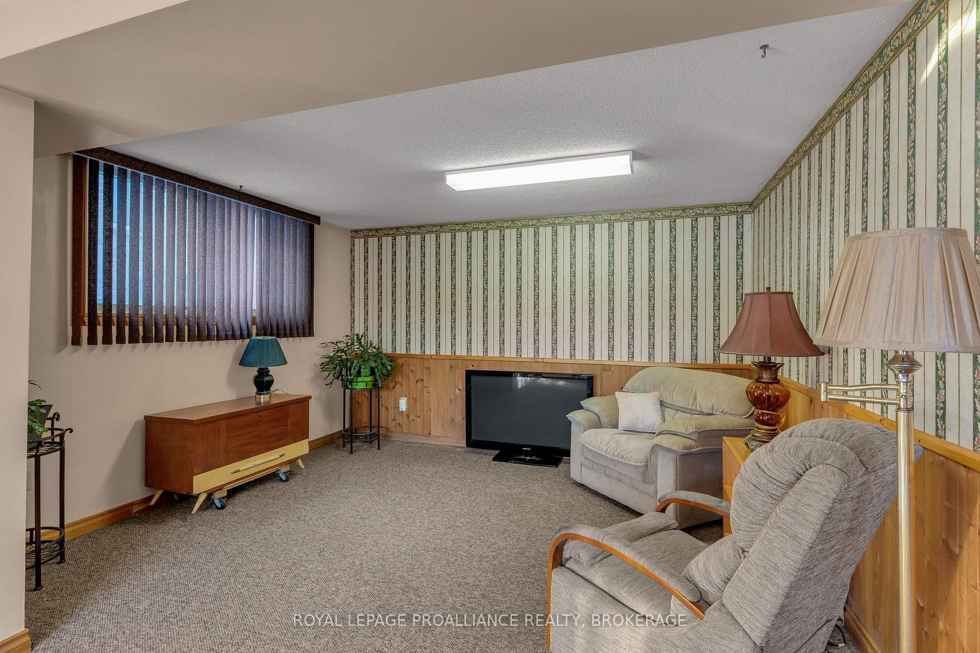 494 Roosevelt Drive photo 29