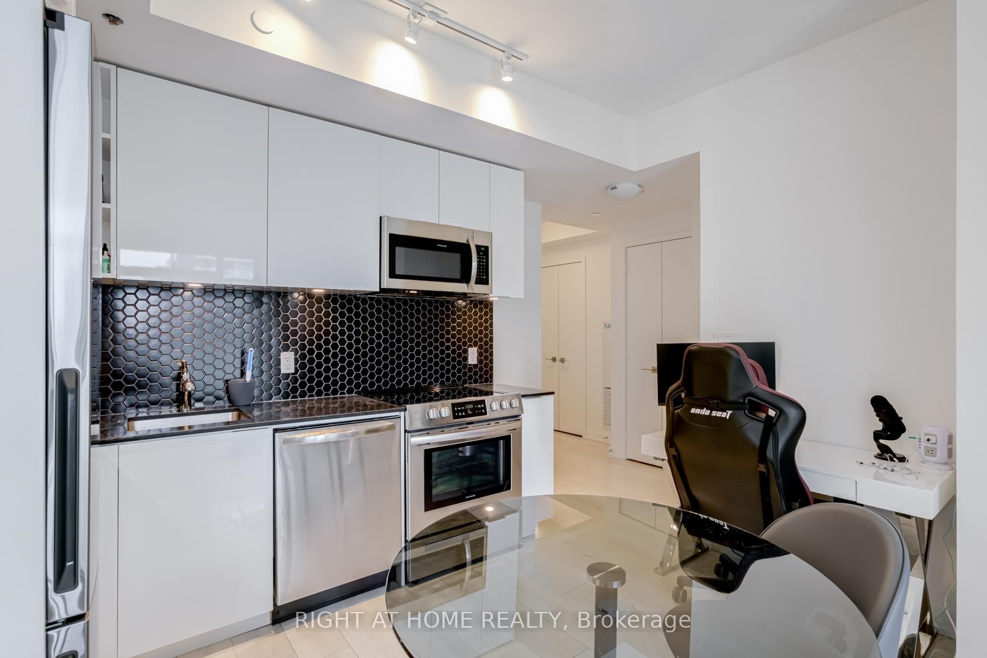 30 Ordnance Street photo 8