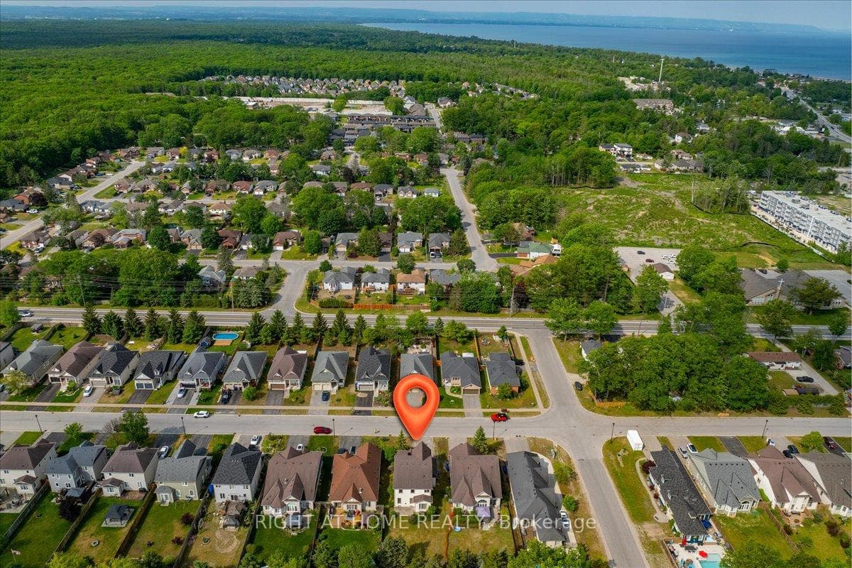 31 Christy Drive photo 47