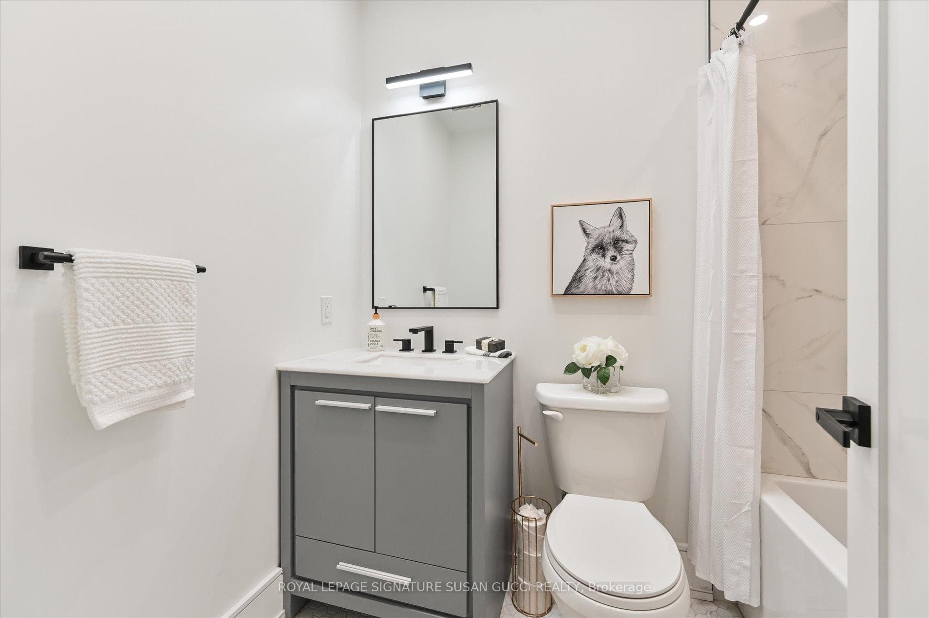 nsuite for fourth bedroom