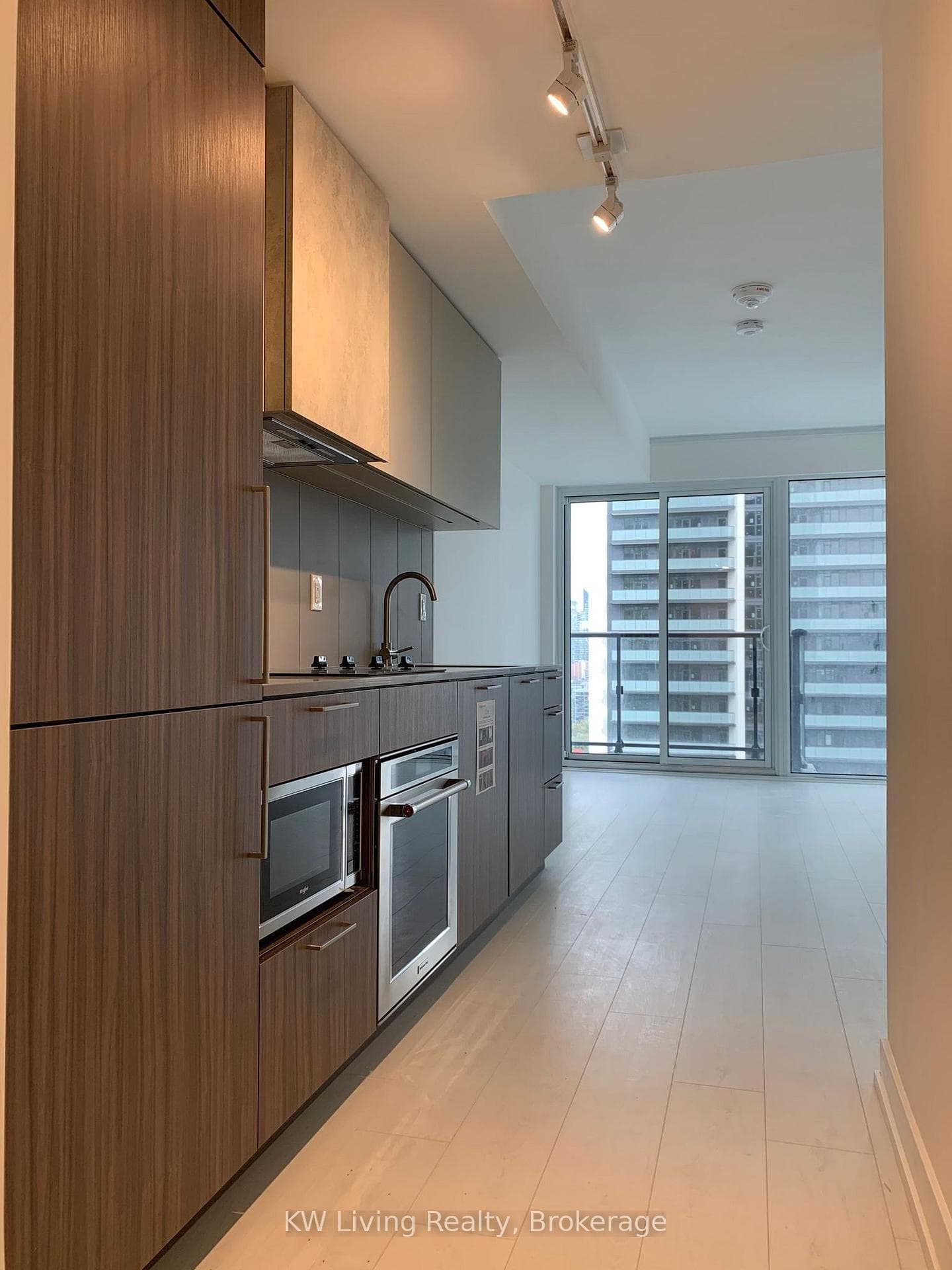 19 Western Battery Road Unit 2605 photo 2