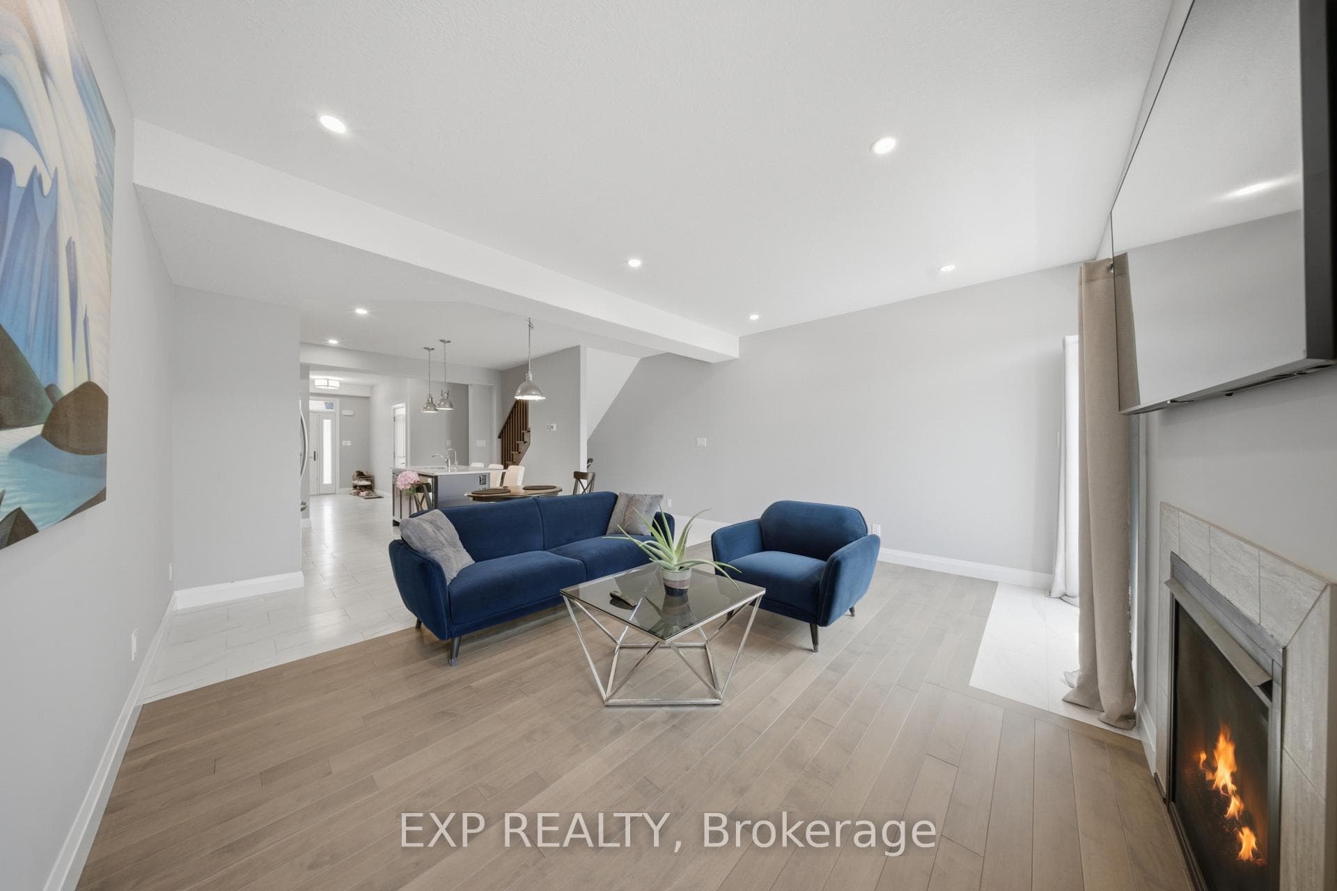 107 Stephenson Way photo 21