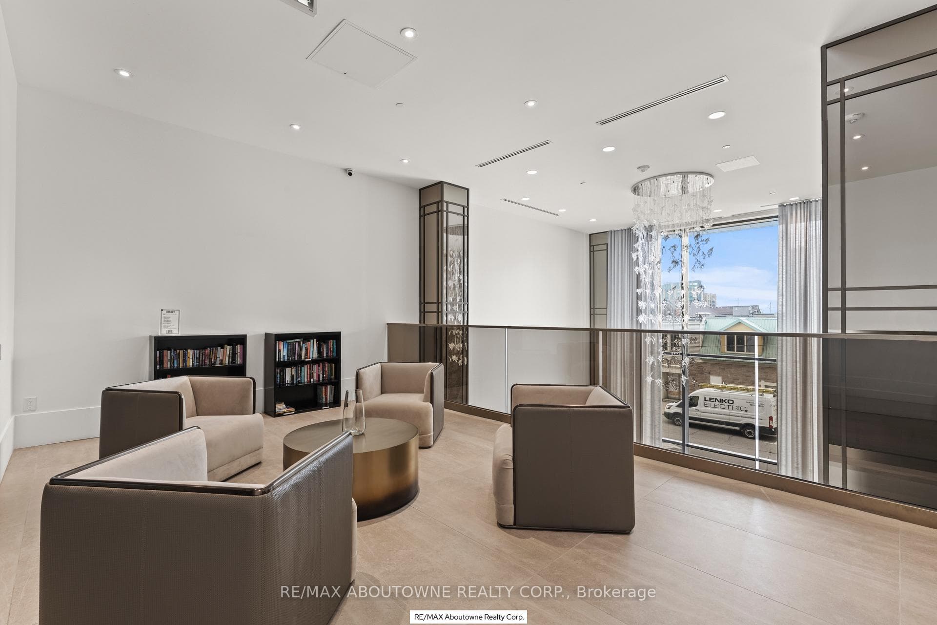 2007 James Street Unit 307 photo 8