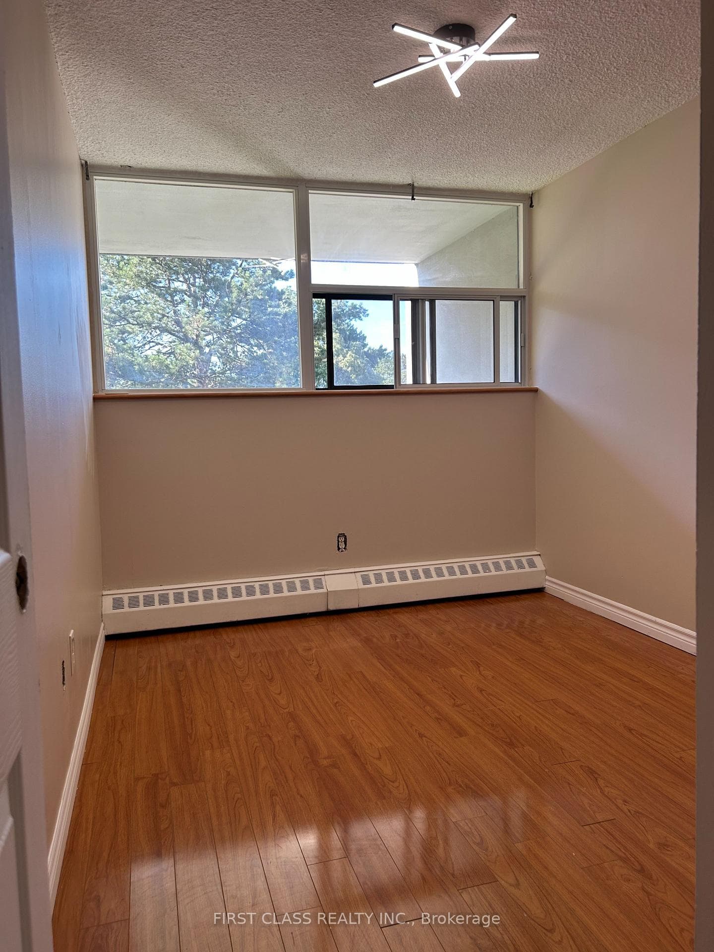 2121 Roche Court Unit 106 photo 17