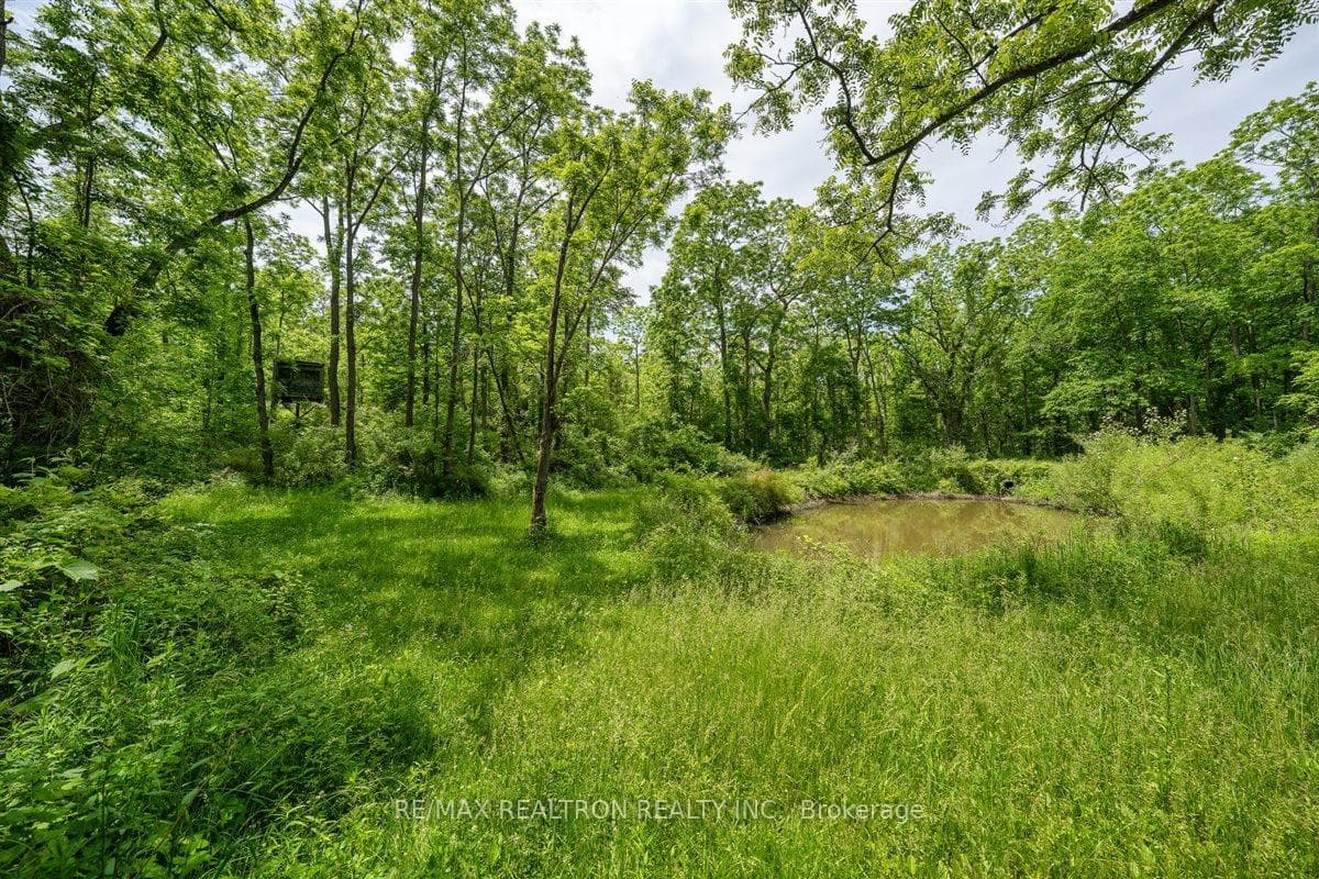 2740 Front Road photo 10
