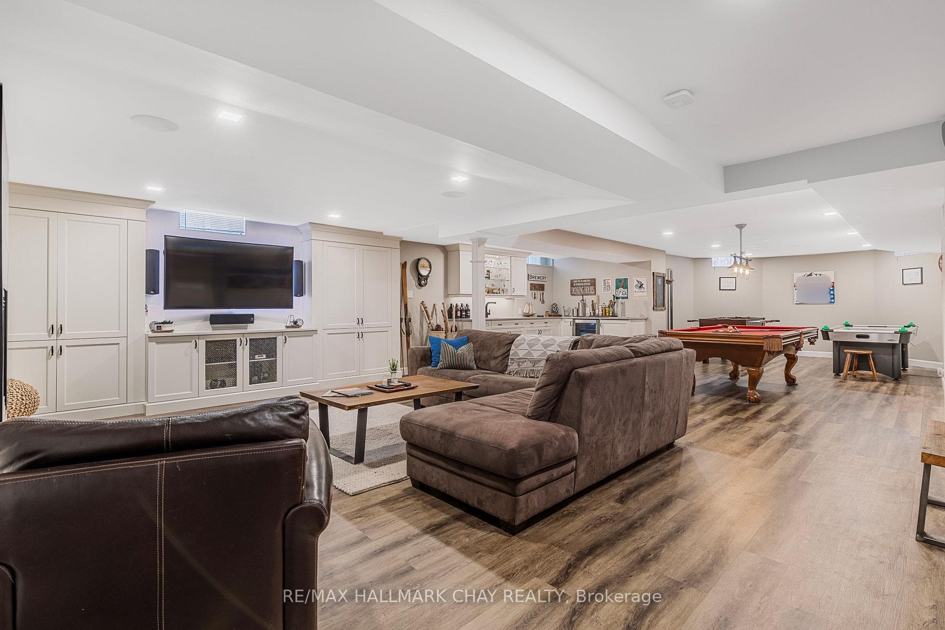 1060 Stonehaven Avenue photo 29