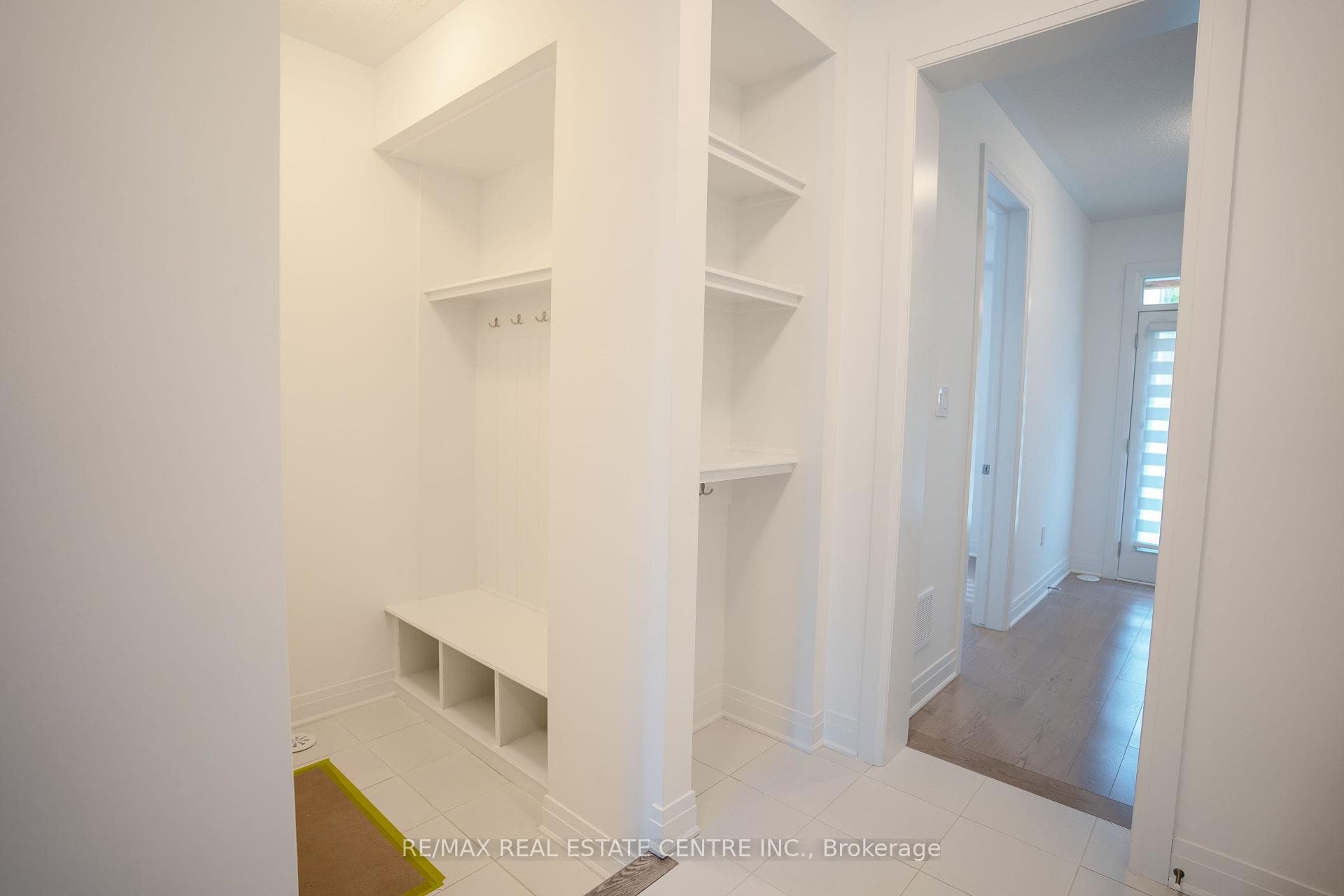 4031 Saida Street photo 4