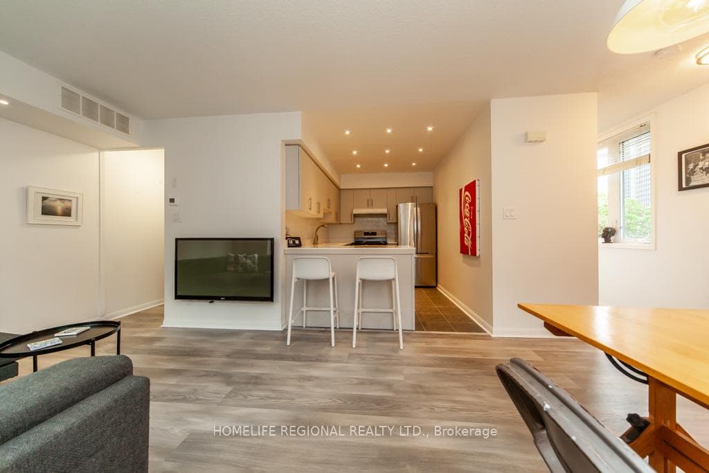 12 Douro Street Unit 428 photo 9
