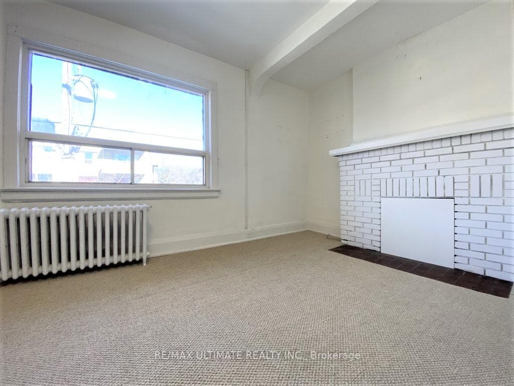 533 Kingston Road photo 39