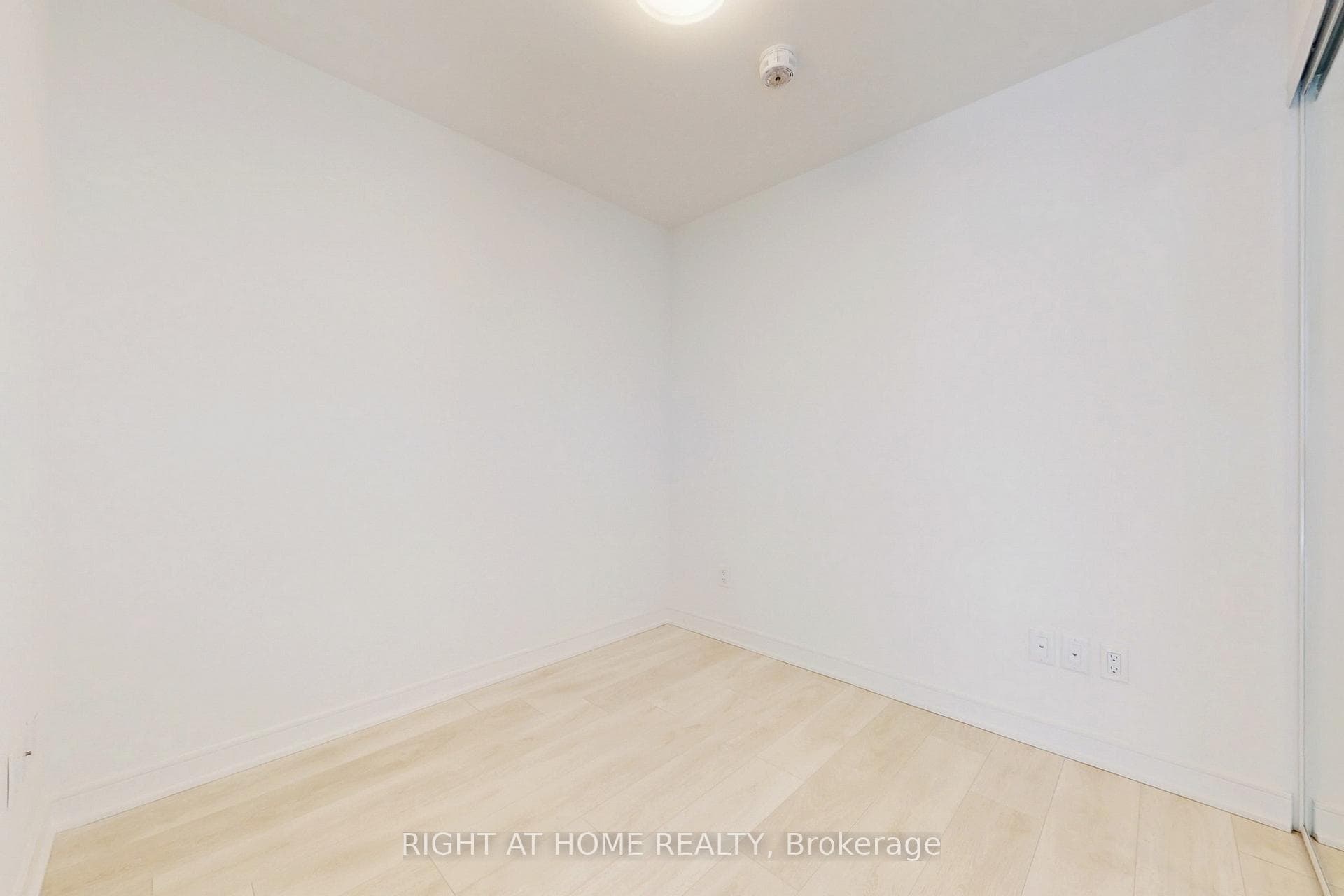 35 Rolling Mills Road Unit S320 photo 14