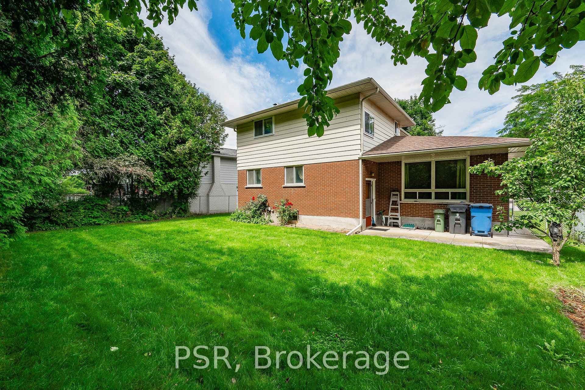 64 Flanders Road photo 15