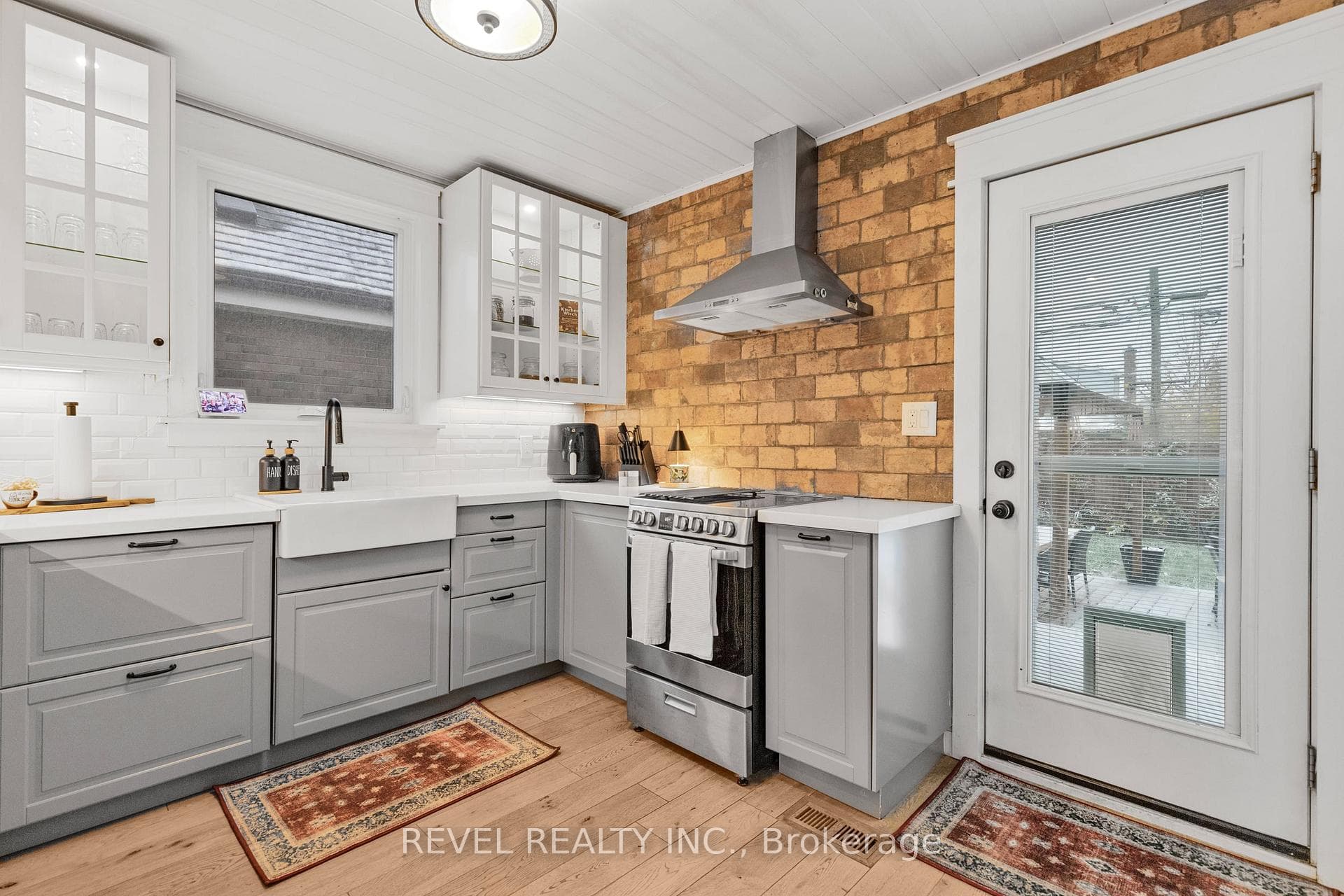 175 Wexford Avenue photo 9