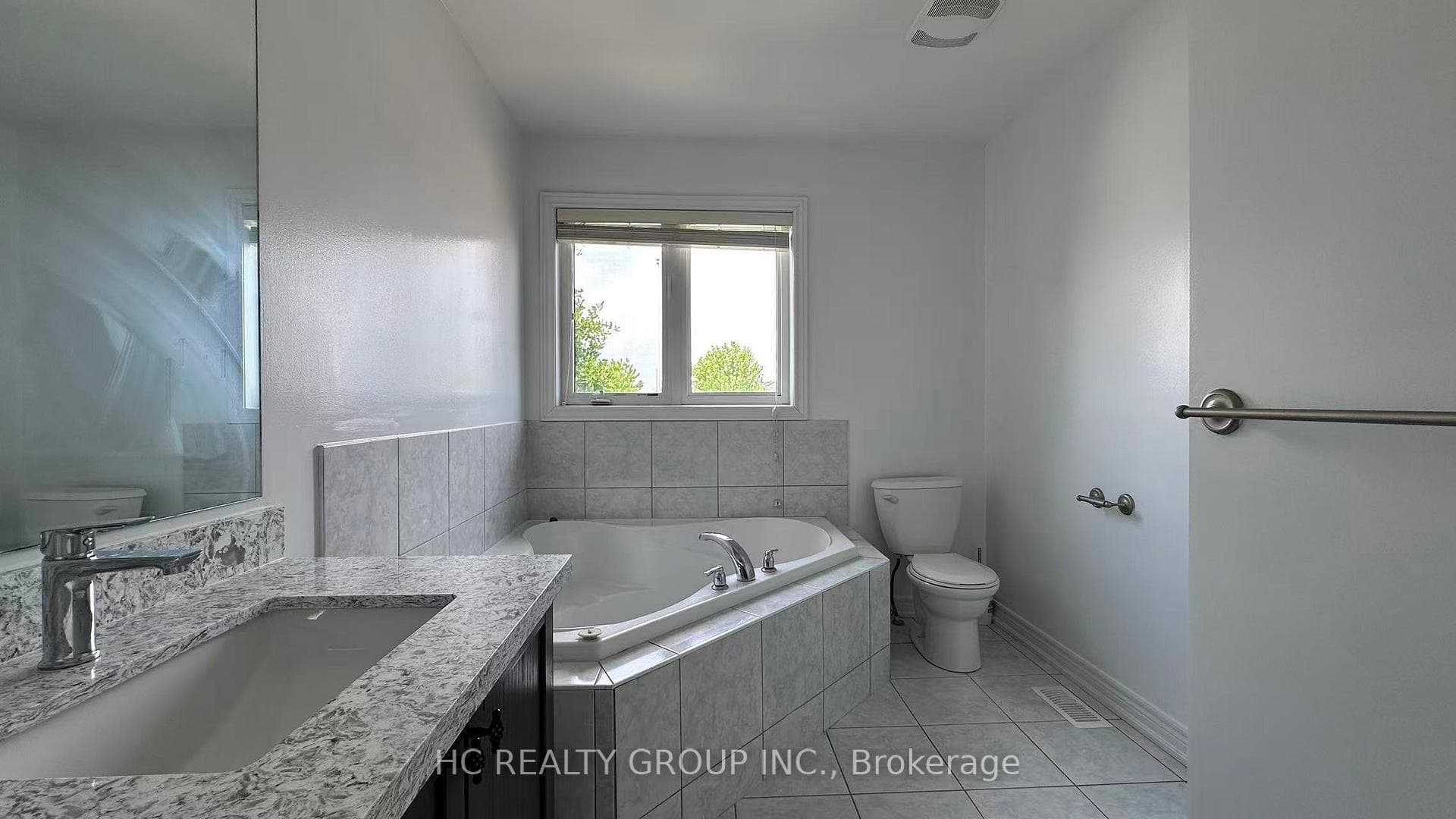 7 Lily Cup Avenue photo 18
