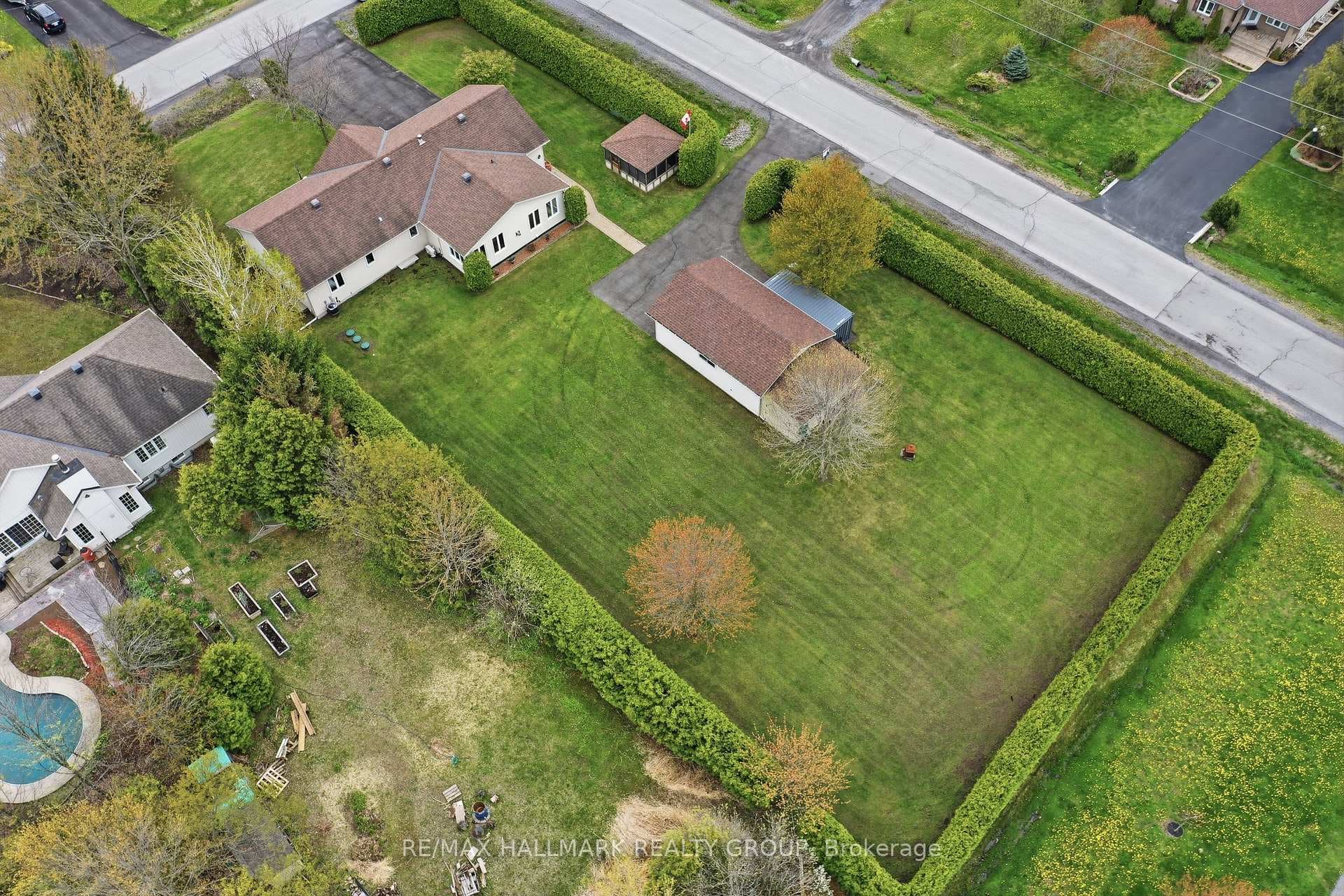 2039 Onyx Street photo 35