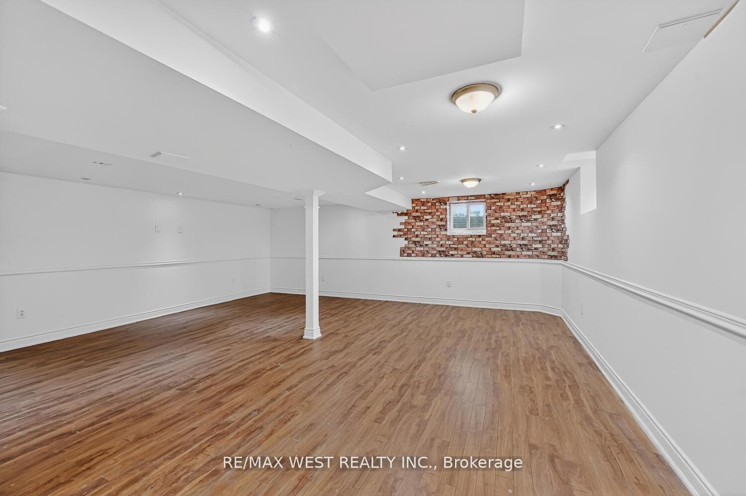 75 Forestgrove Circle photo 36