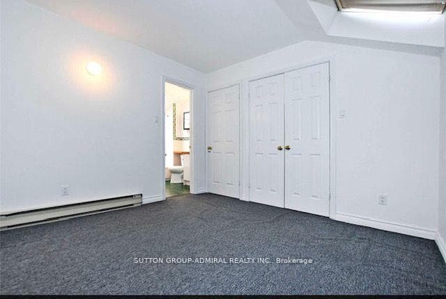 406 Roehampton Avenue photo 4