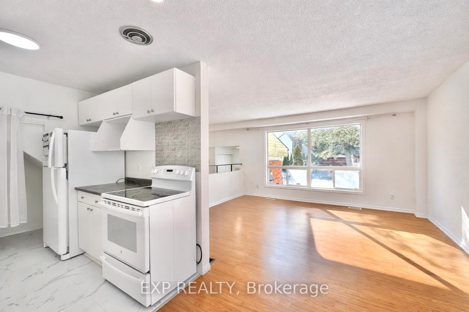 11C Sonnet Crescent photo 10