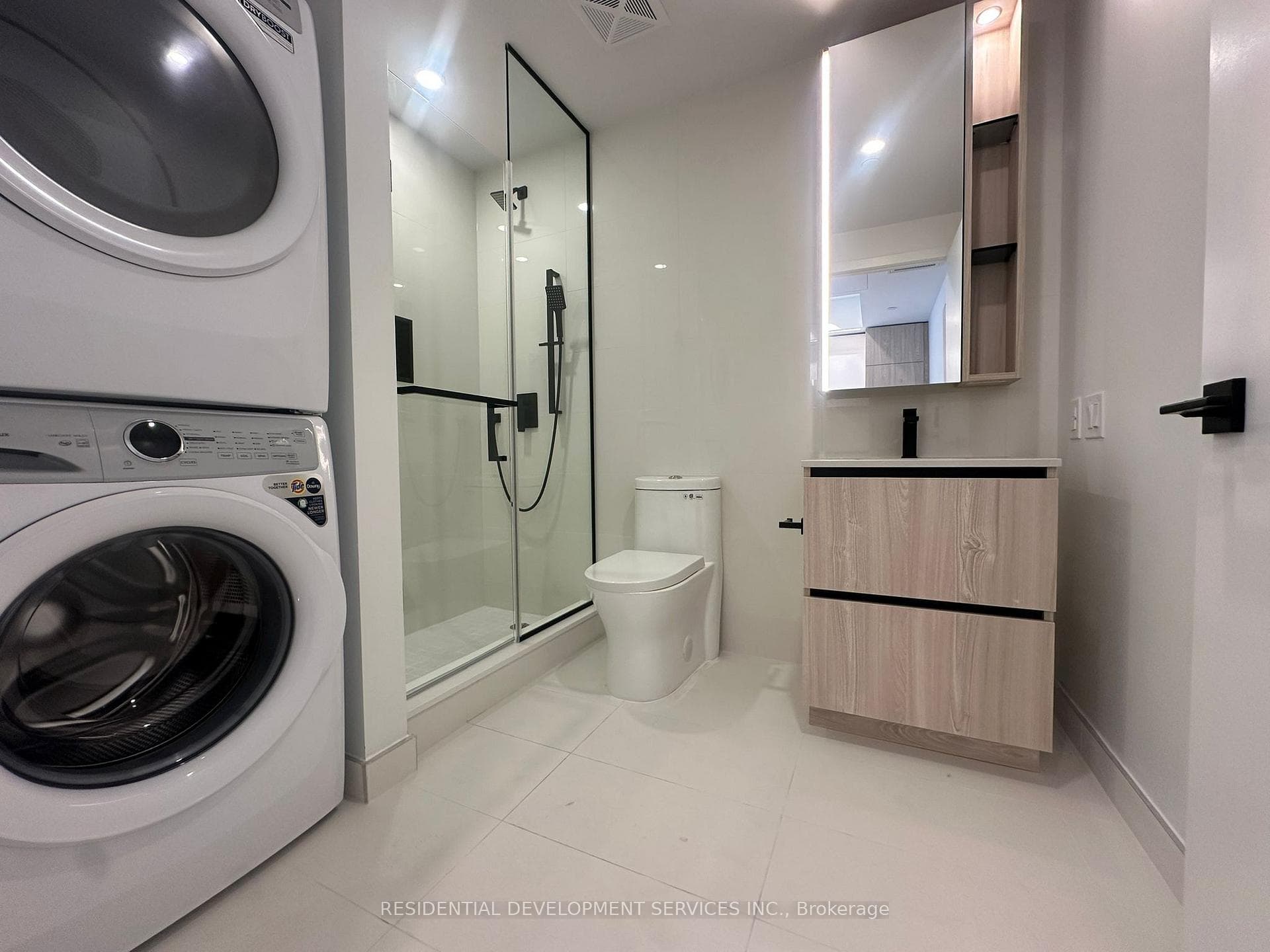 699 Sheppard Avenue Unit 512 photo 8