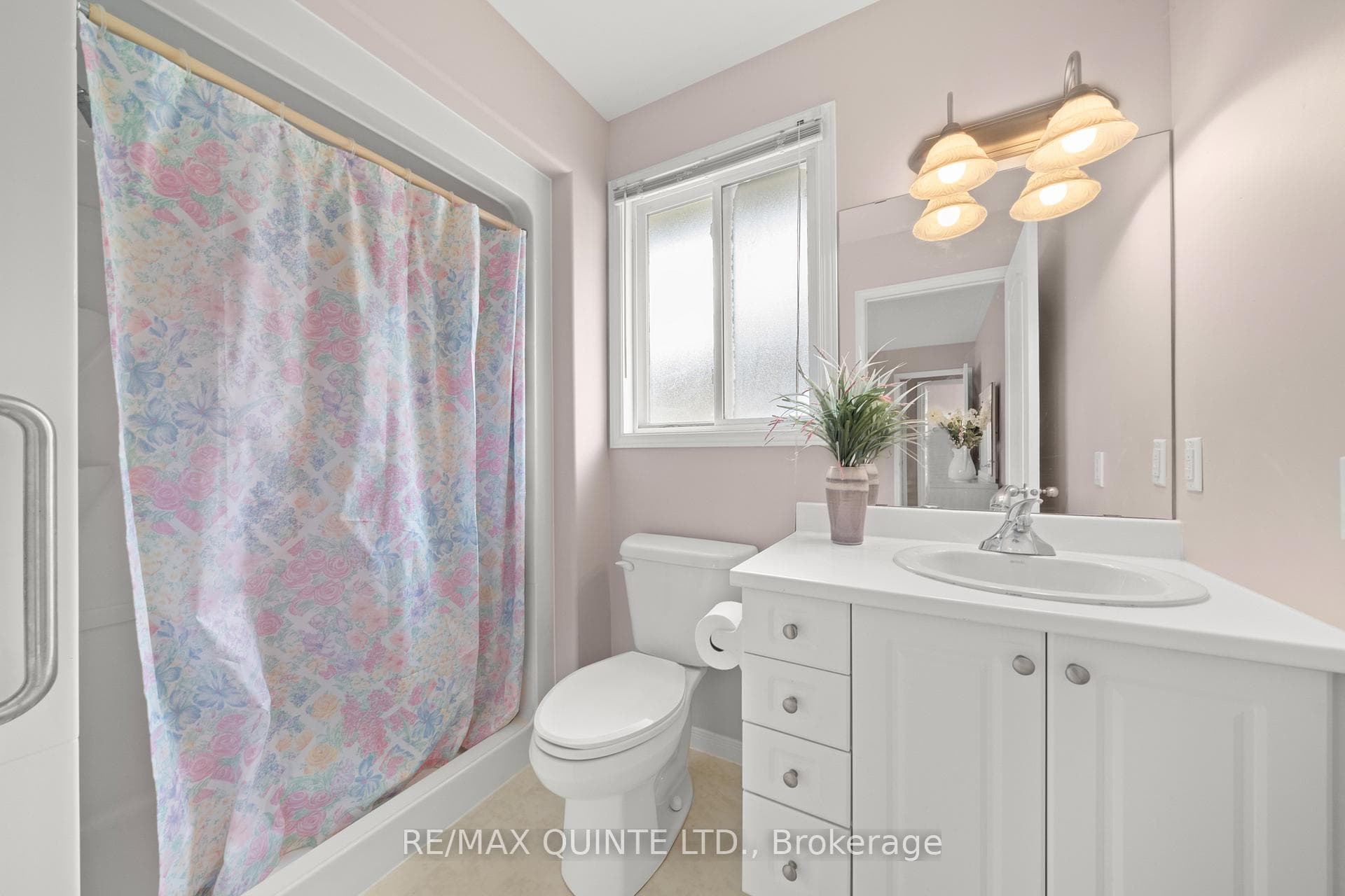 2 Hilton Place photo 25