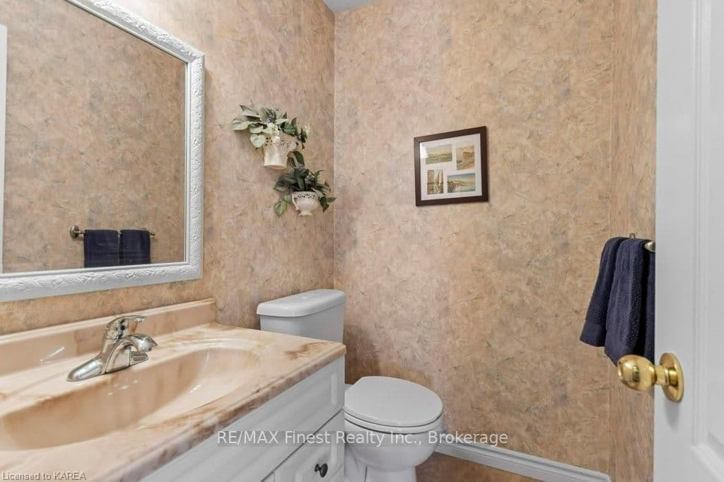 113 SHERIDAN Street photo 24