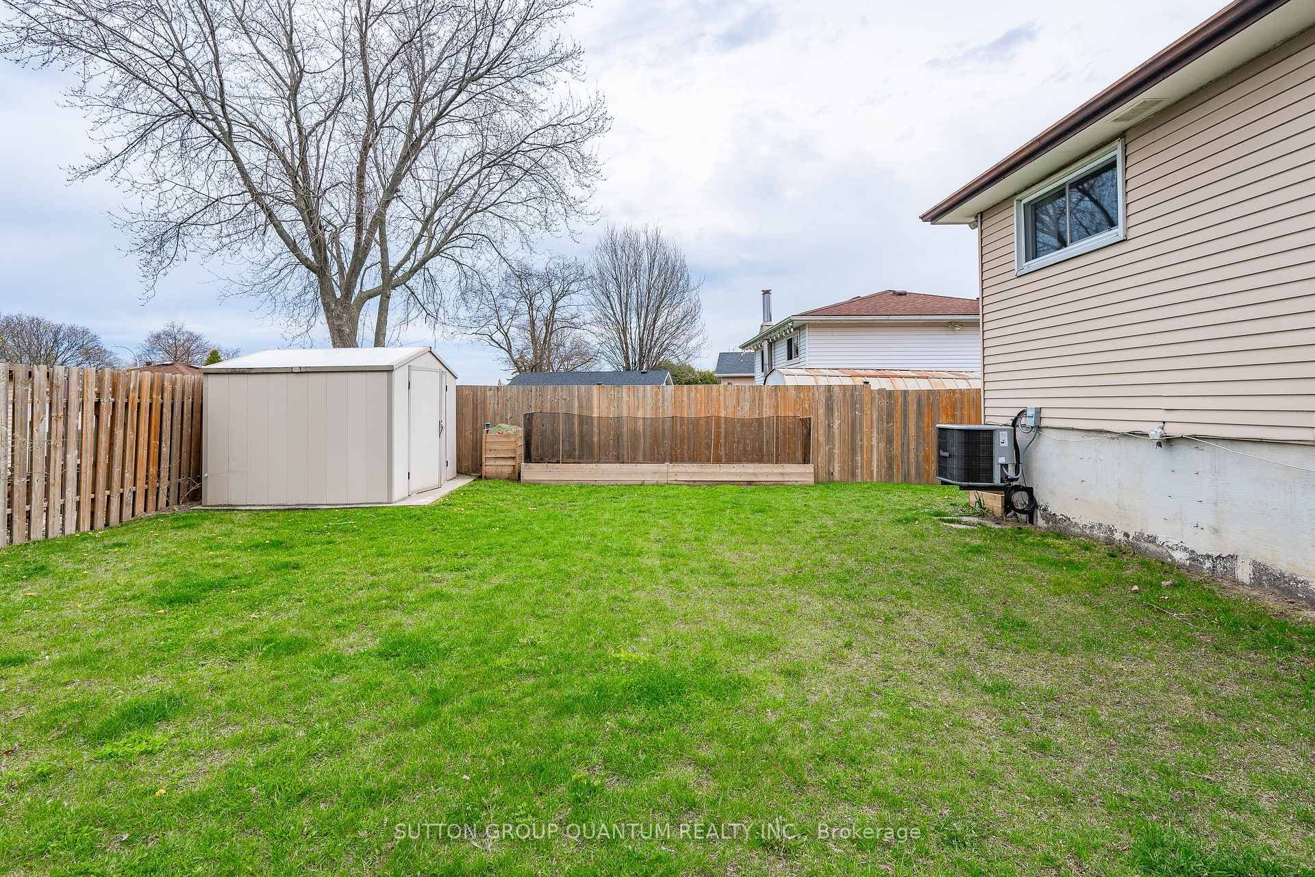 10 Hopewell Crescent photo 37