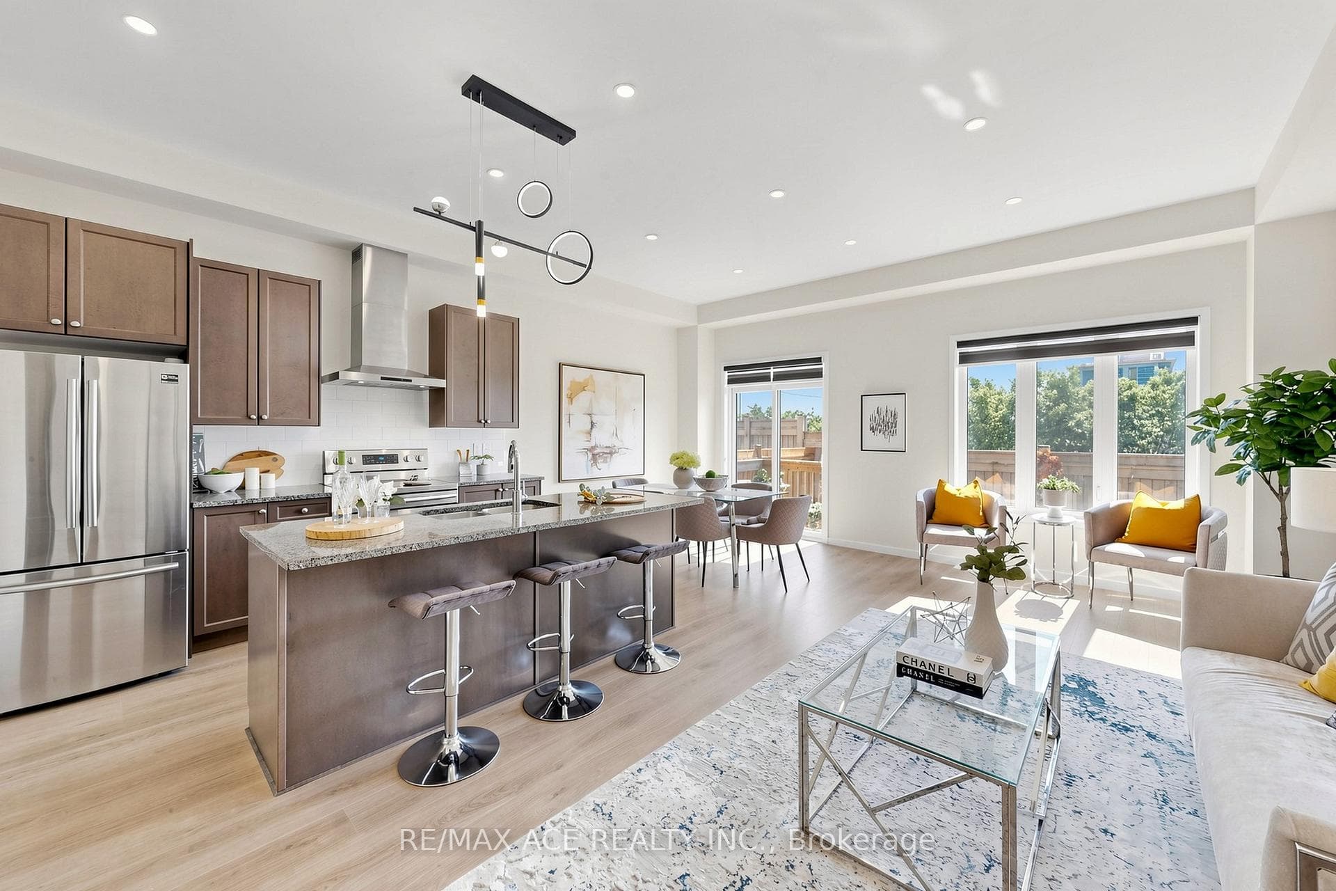 368 Elyse Court photo 6