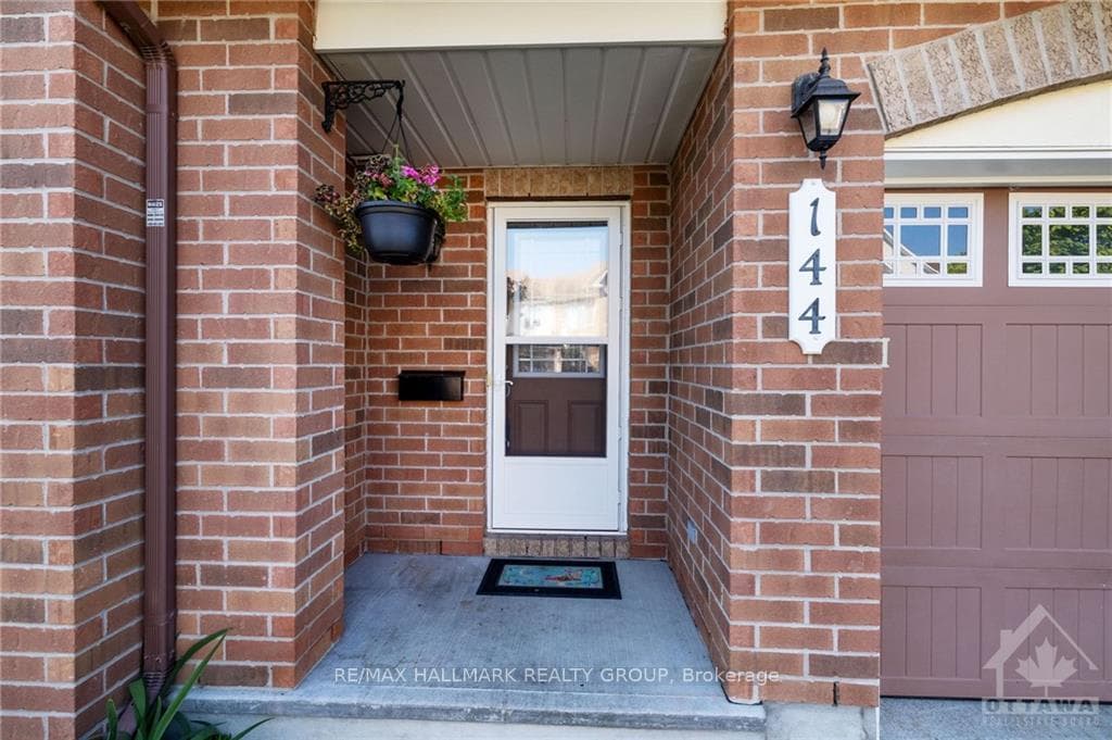 144 MARRISSA Avenue photo 2