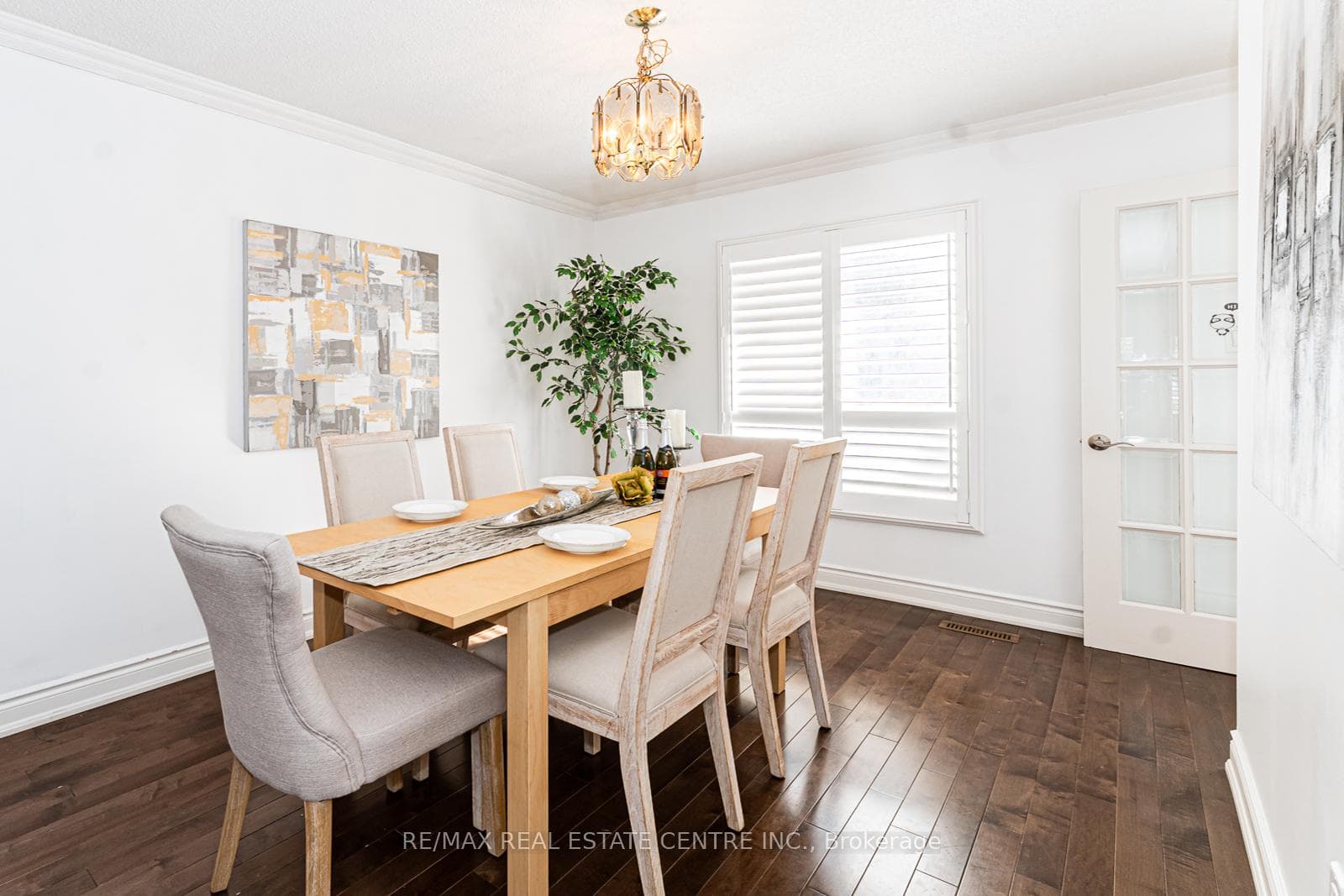 3248 Dovetail Mews photo 6
