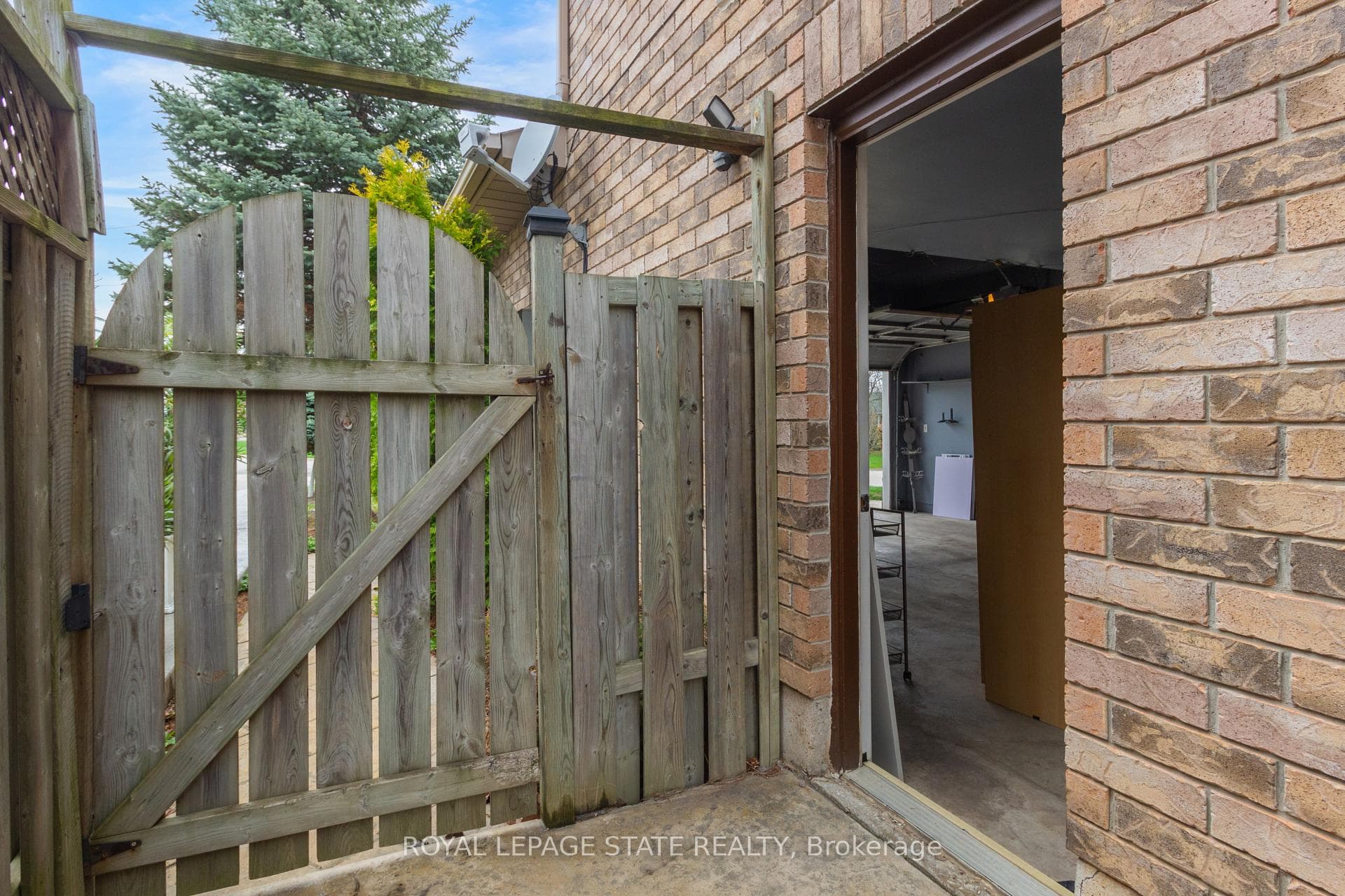 86 Margaret Avenue photo 36