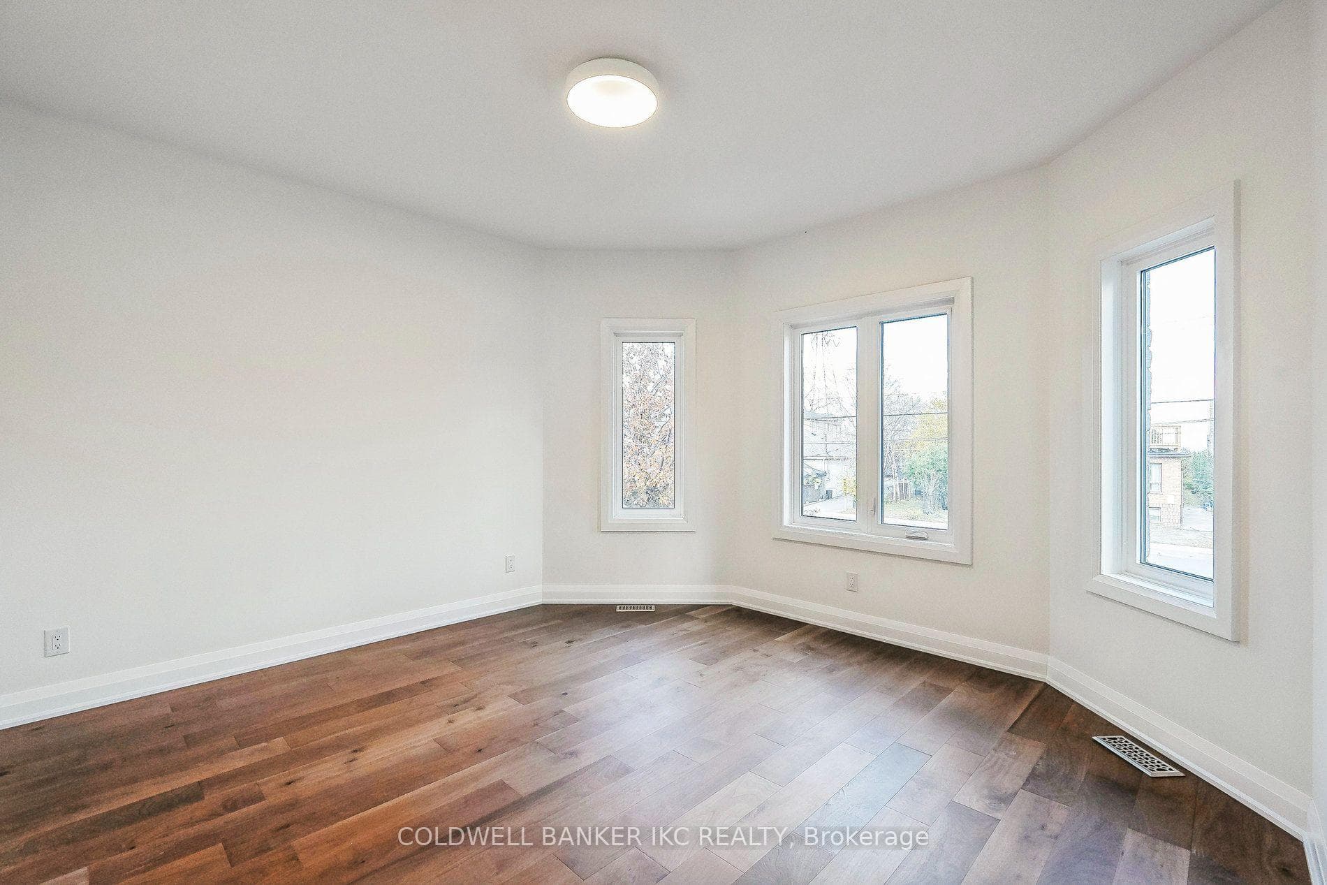 722 Beach Boulevard photo 24