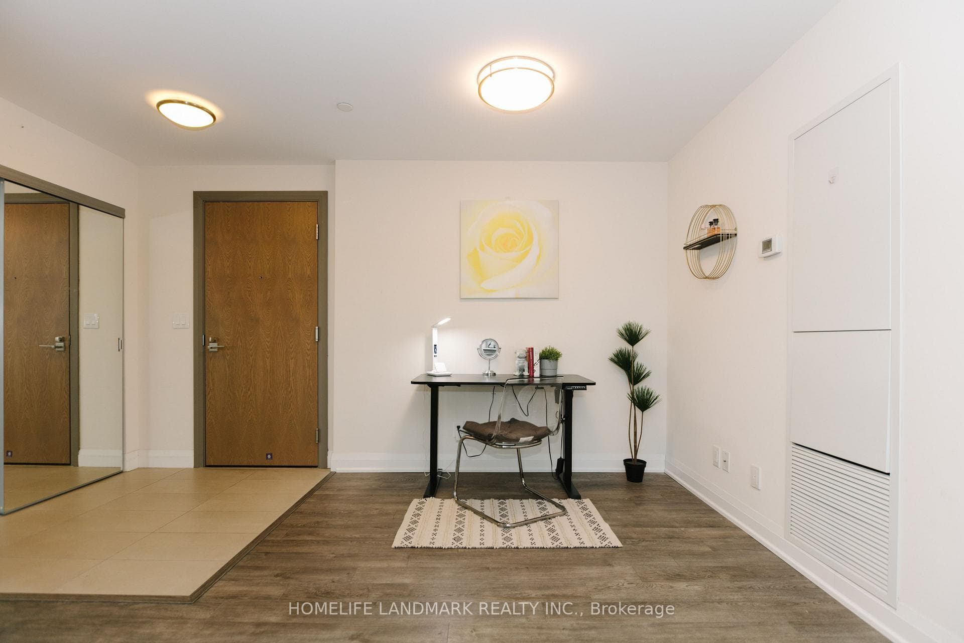 18 Uptown Drive Unit 821 photo 3